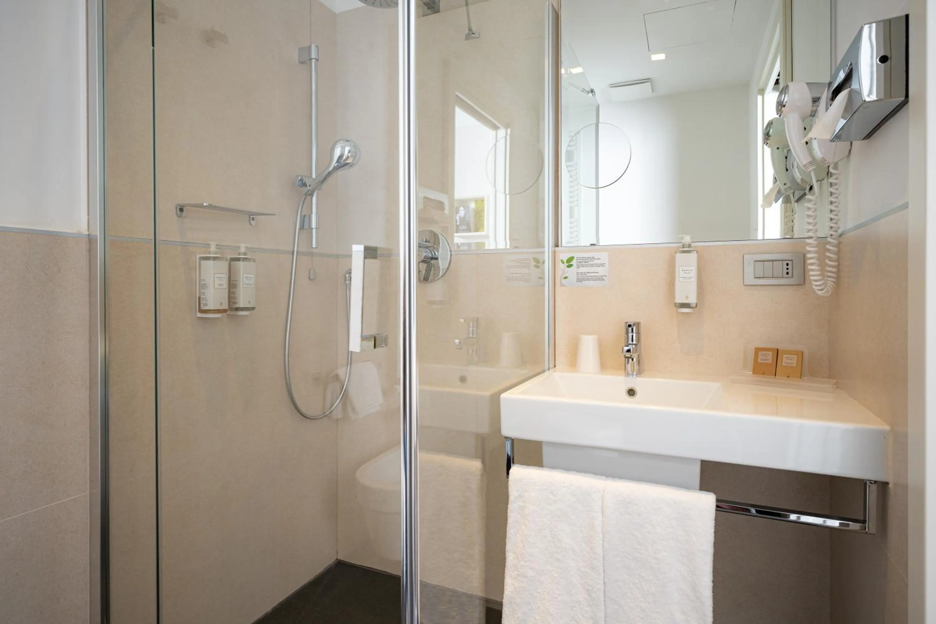 Bathroom in Best Western Plus Hotel De Capuleti