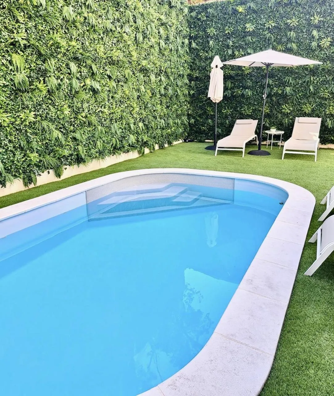 Swimming pool in Lisbon City Hollywood Hotel by City Hotels