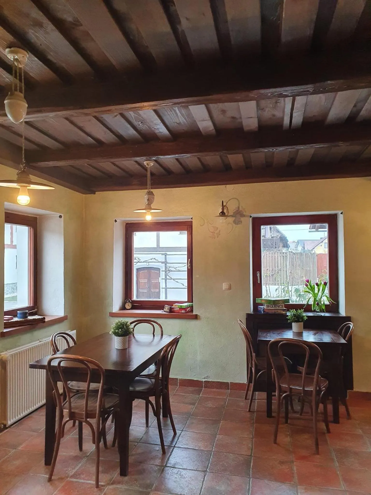 Communal lounge/ TV room in Krka River Lodge