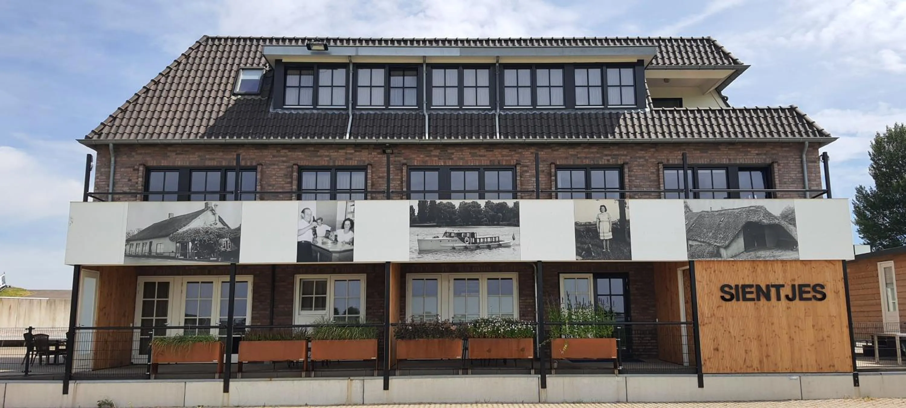 Property building in Sientjes Boetiekhotel