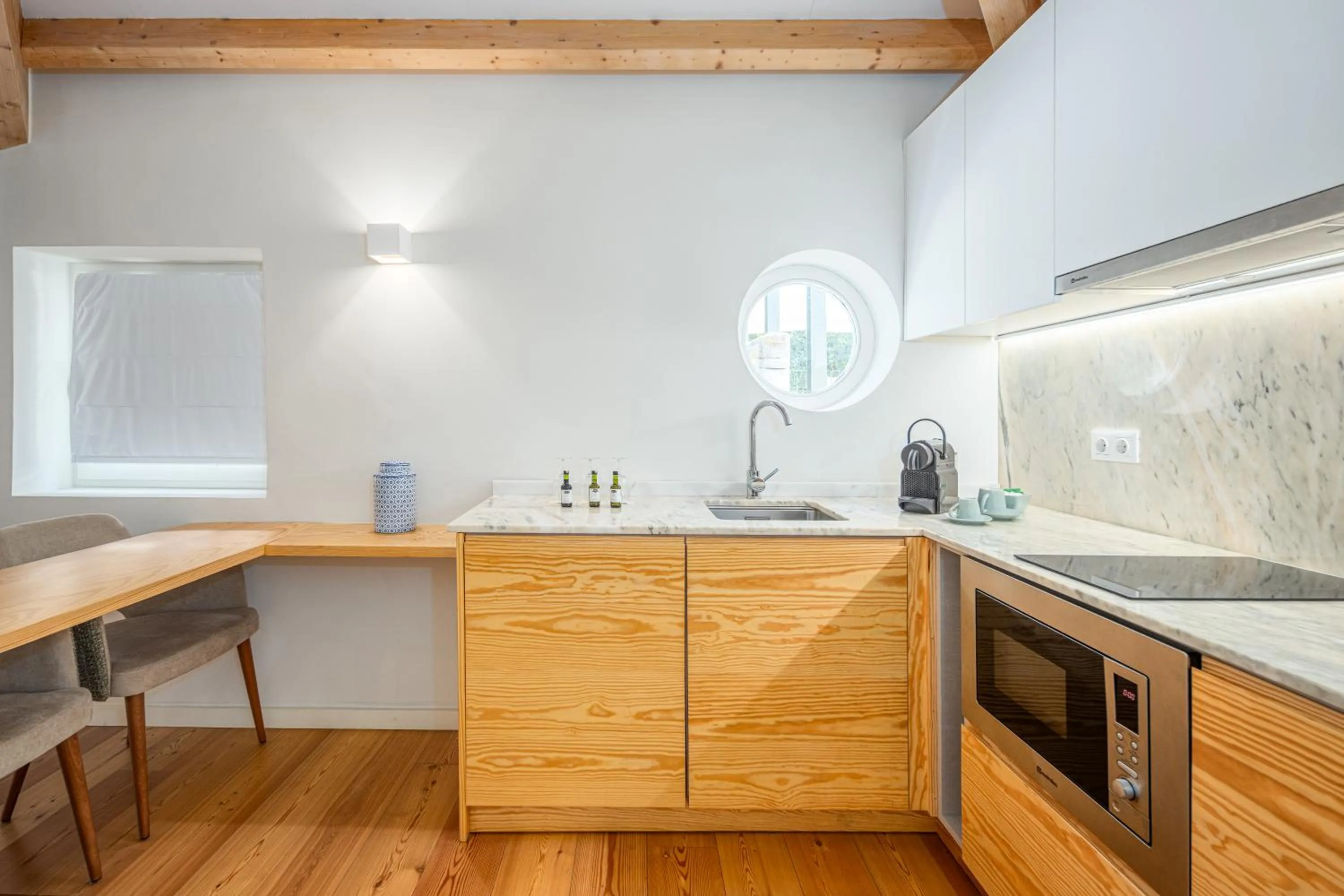 Coffee/tea facilities in Porta Nobre Boutique Hotel by Aspasios