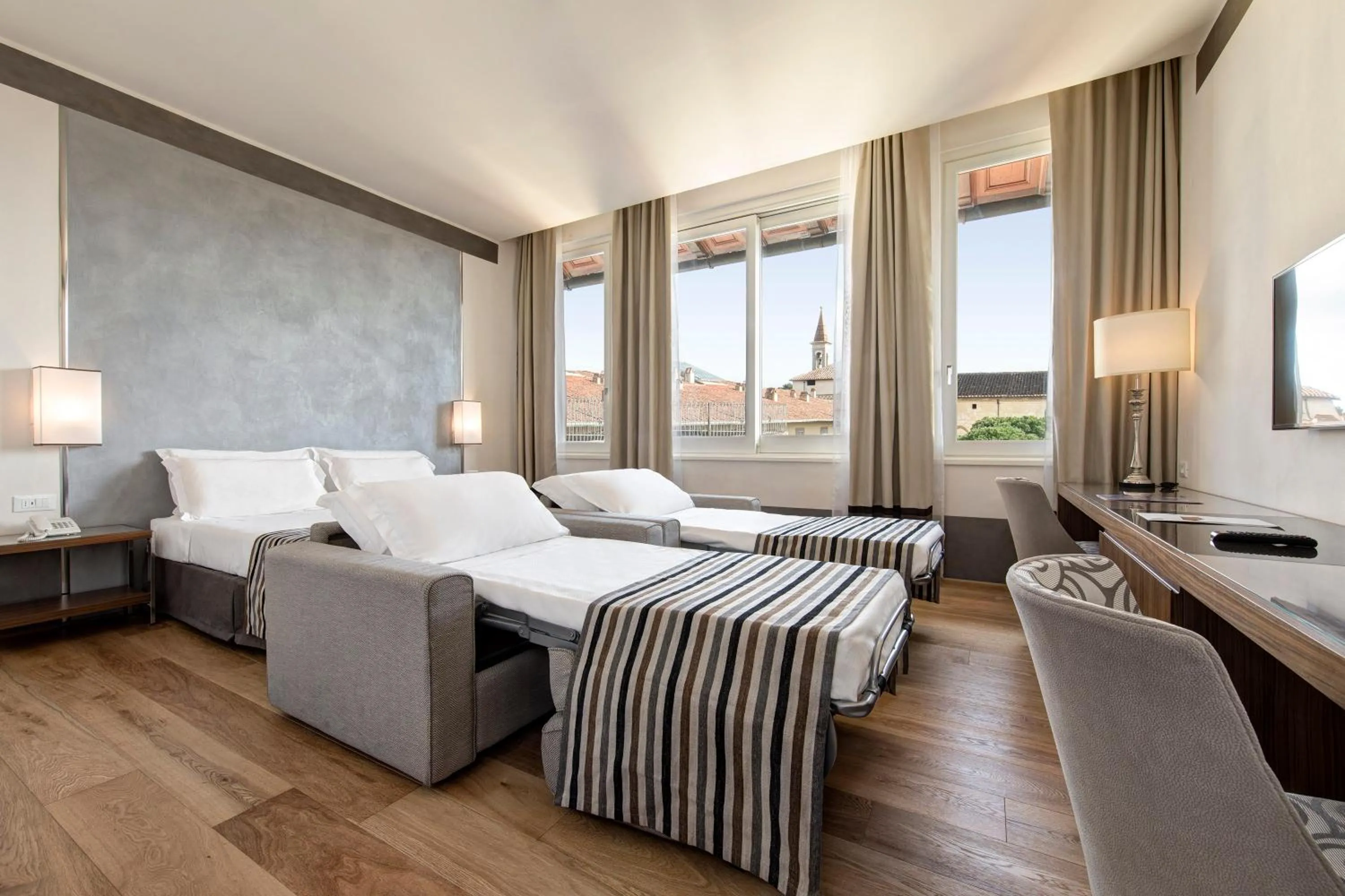 Photo of the whole room, Bed in Hotel Orto de' Medici