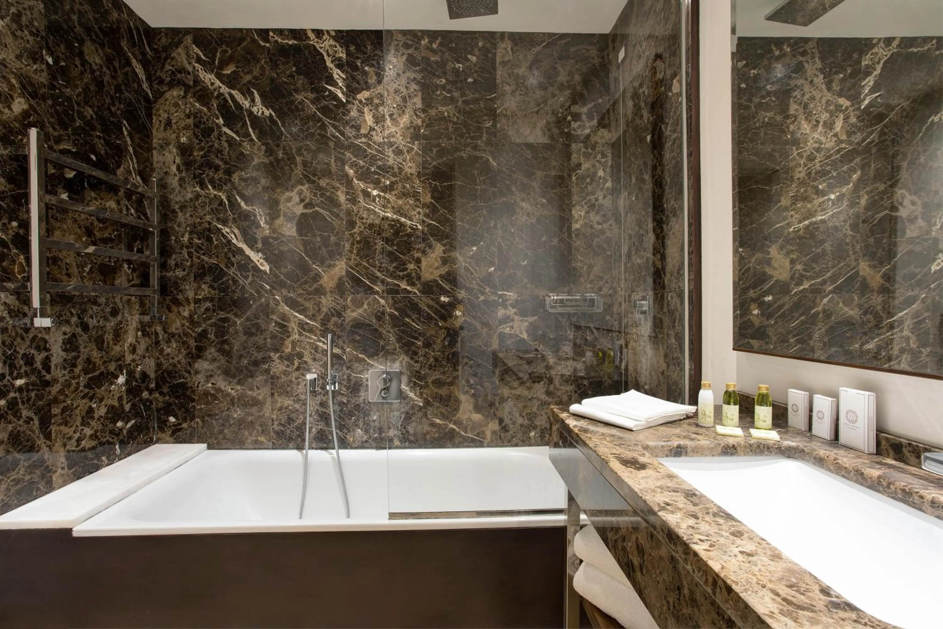 Bathroom in Hotel Orto de' Medici