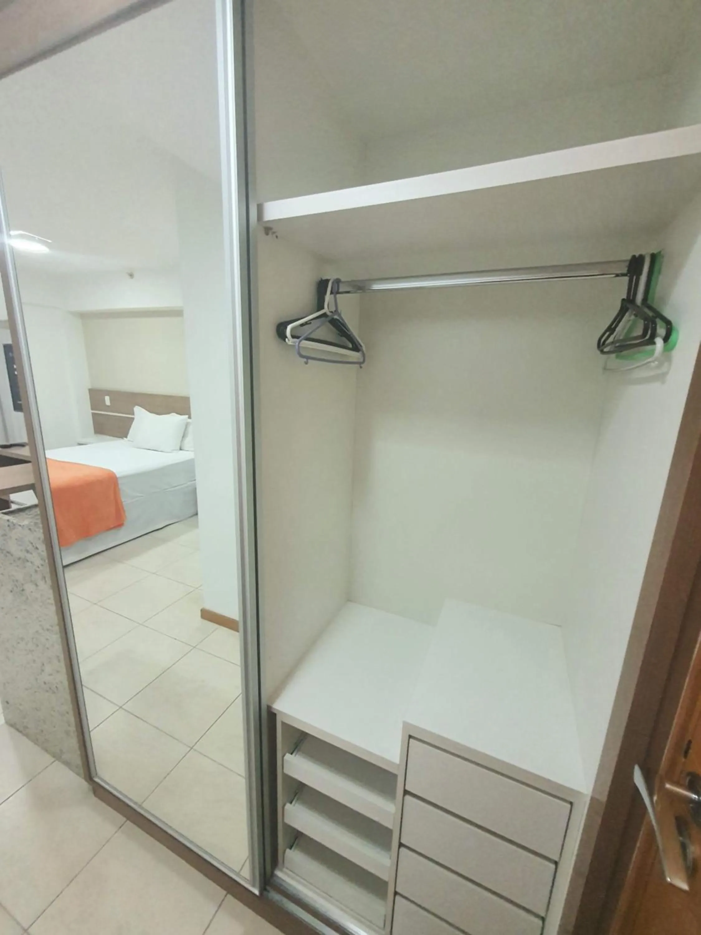 Photo of the whole room, Bed in Flat Saint Moritz Express By Rei dos Flats