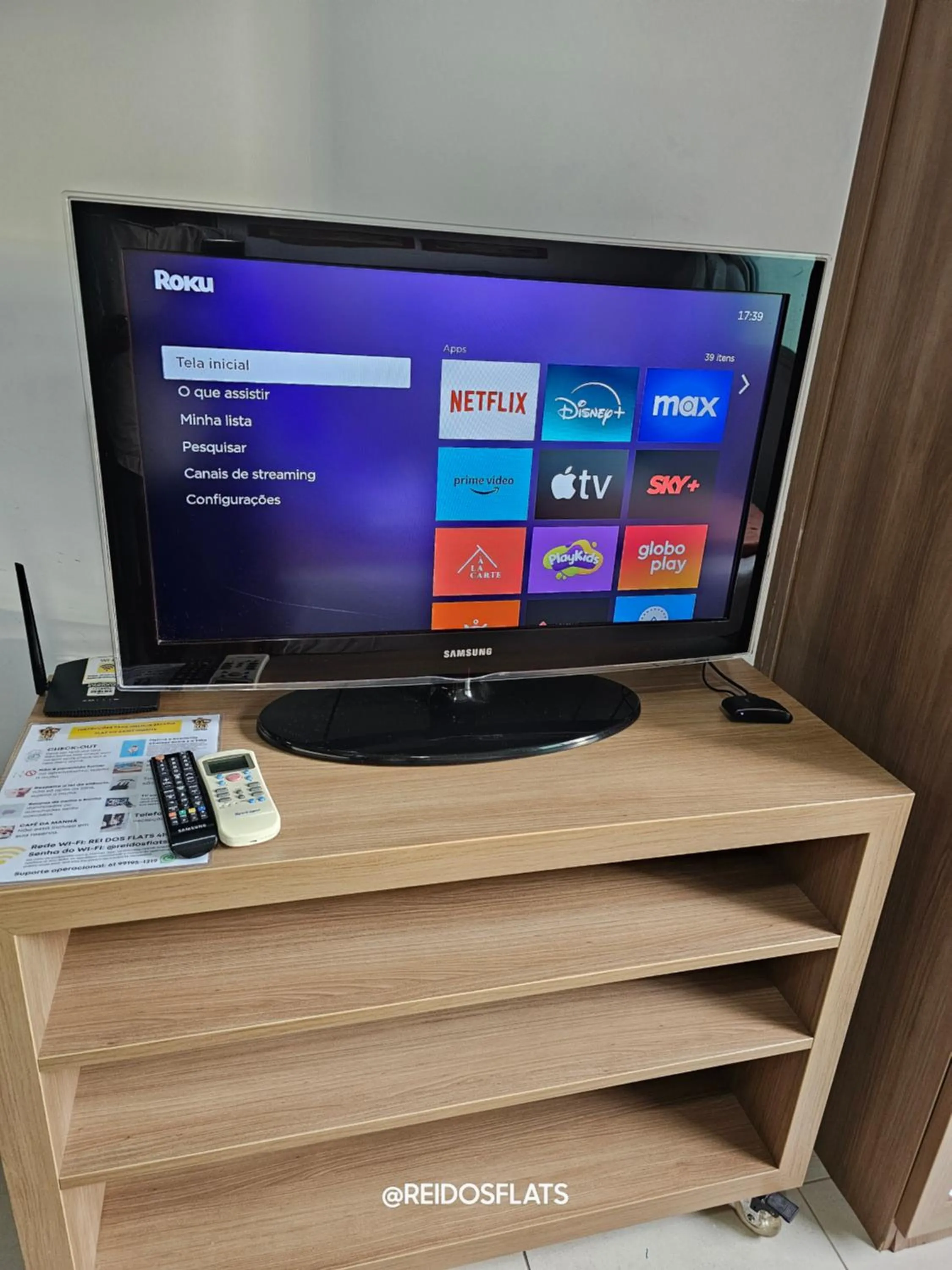 TV and multimedia in Flat Saint Moritz Express By Rei dos Flats