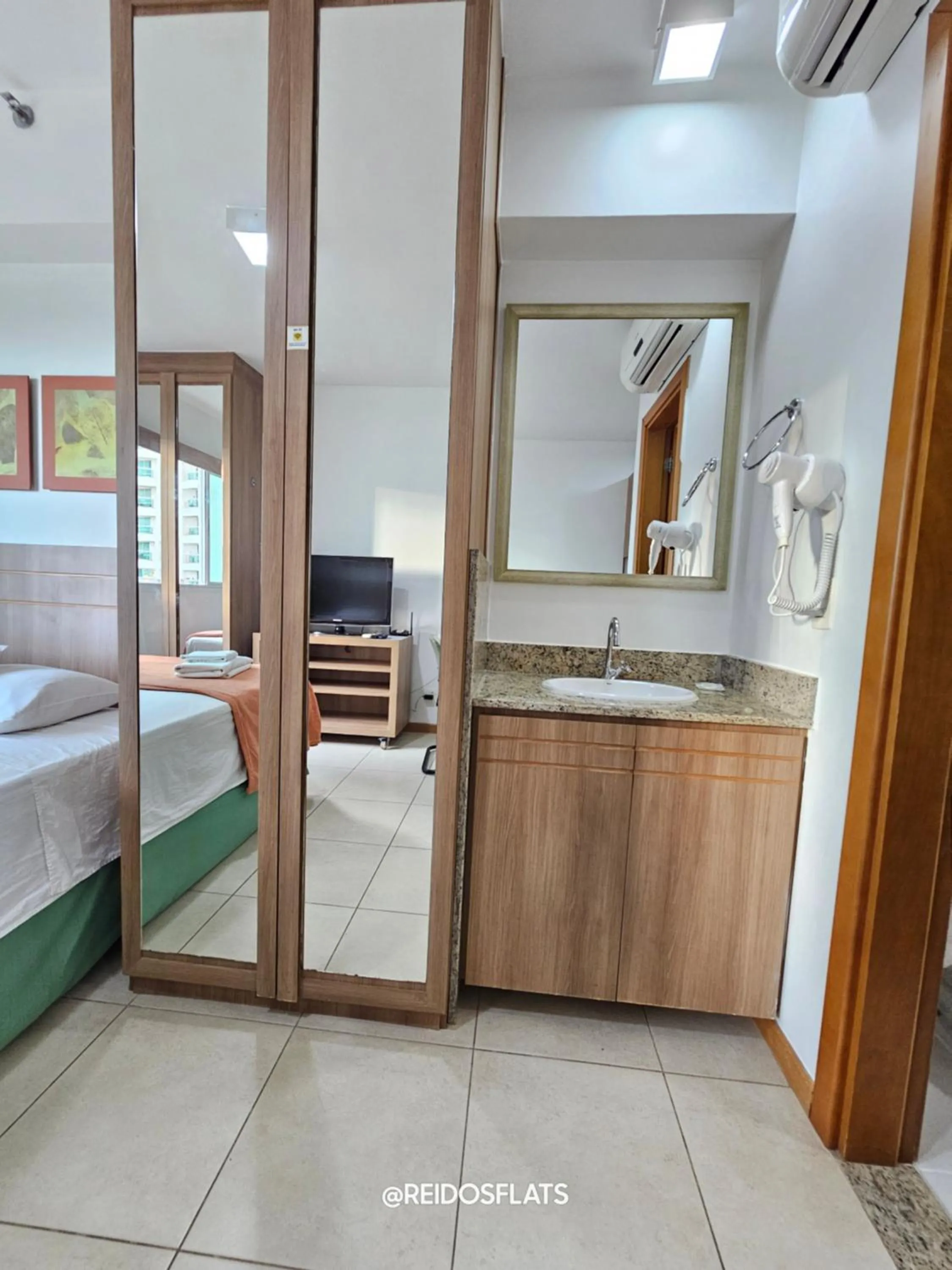 Bed in Flat Saint Moritz Express By Rei dos Flats