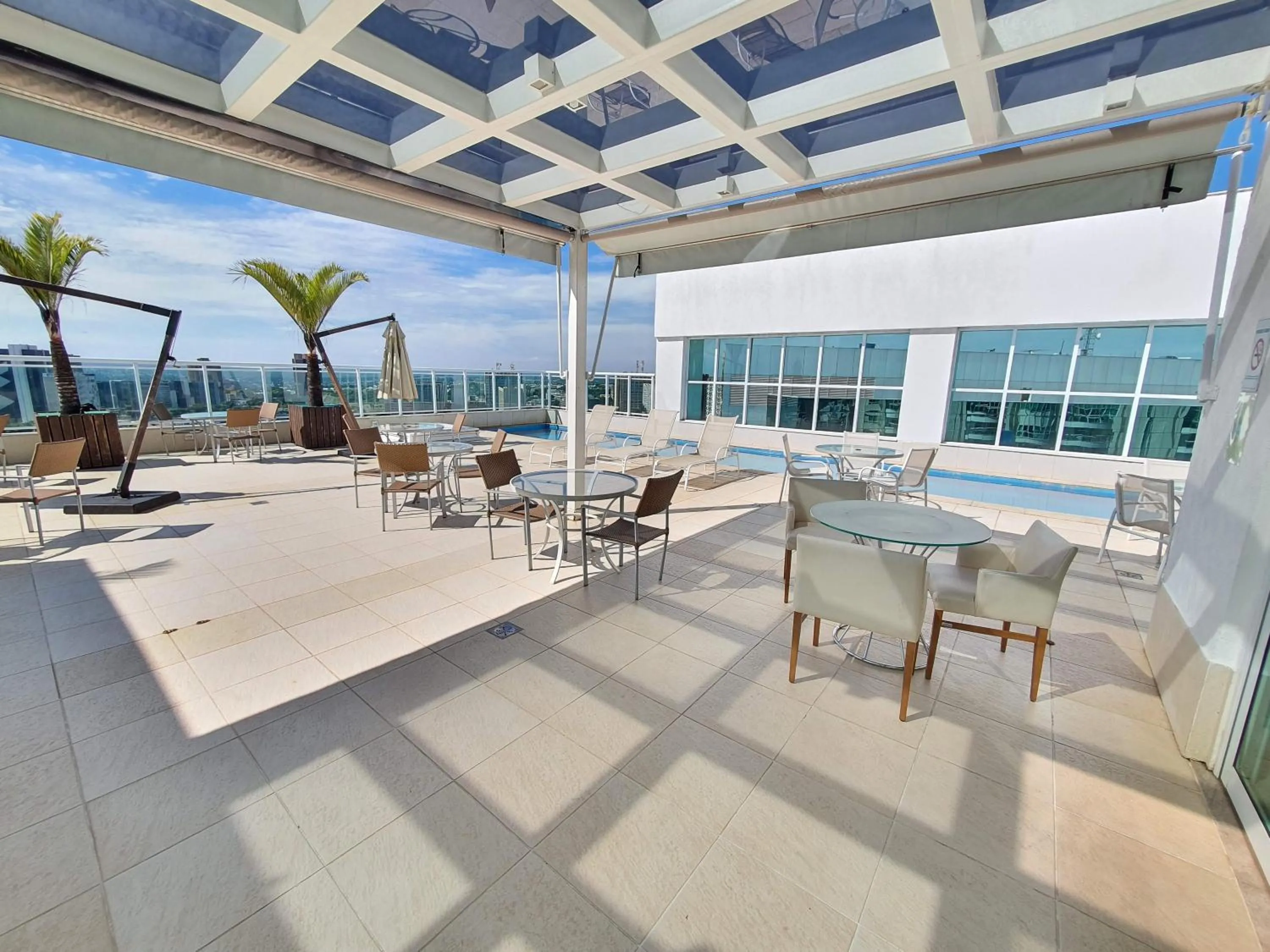 Restaurant/places to eat in Flat Saint Moritz Express By Rei dos Flats