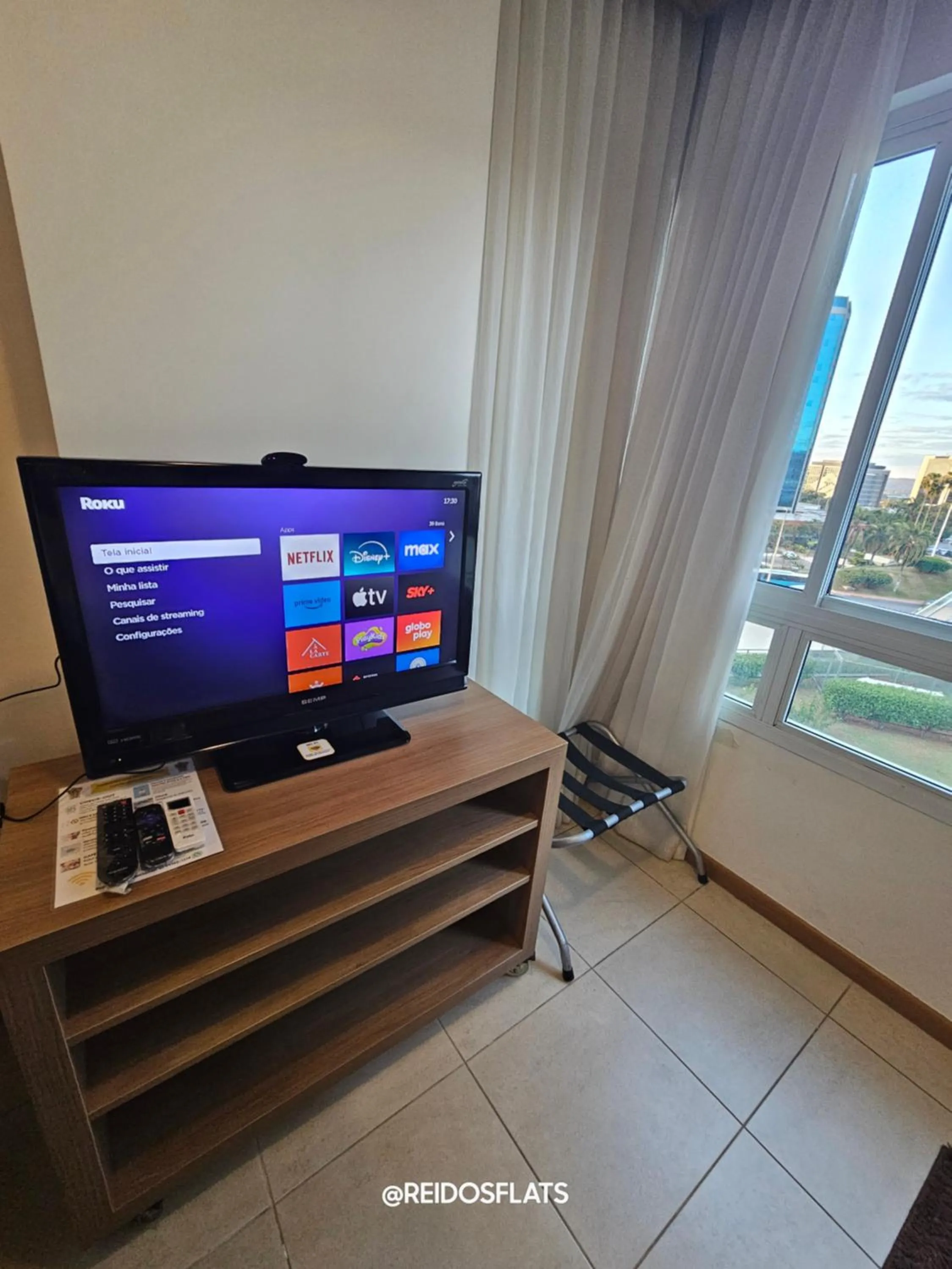 Communal lounge/ TV room in Flat Saint Moritz Express By Rei dos Flats