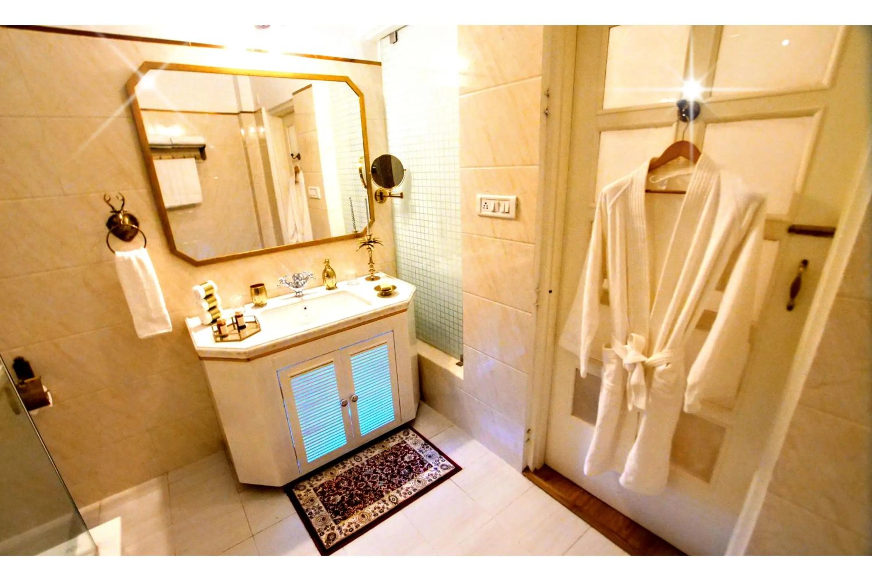 Shower in The Royal Hermitage - Best Luxury Boutique Hotel Jaipur