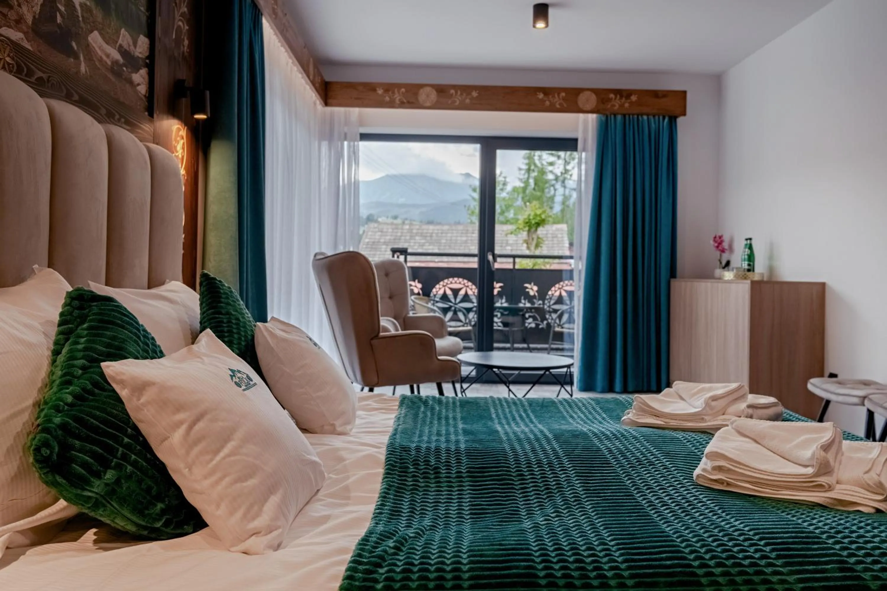 Bed in Willa Folk Prestige