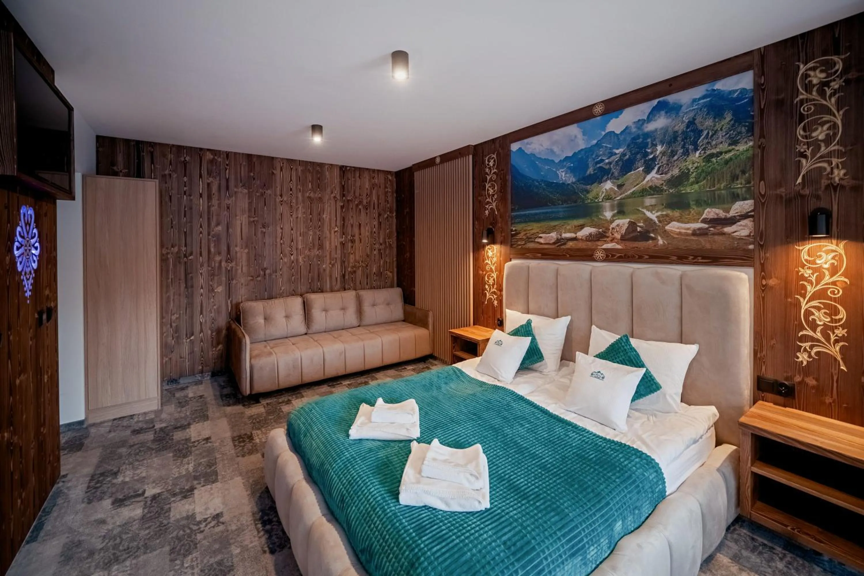 Bathroom, Bed in Willa Folk Prestige