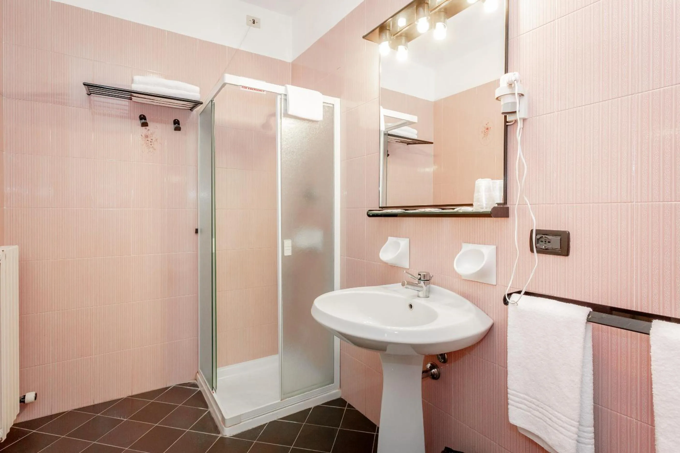 Bathroom in RHI Porta Bologna