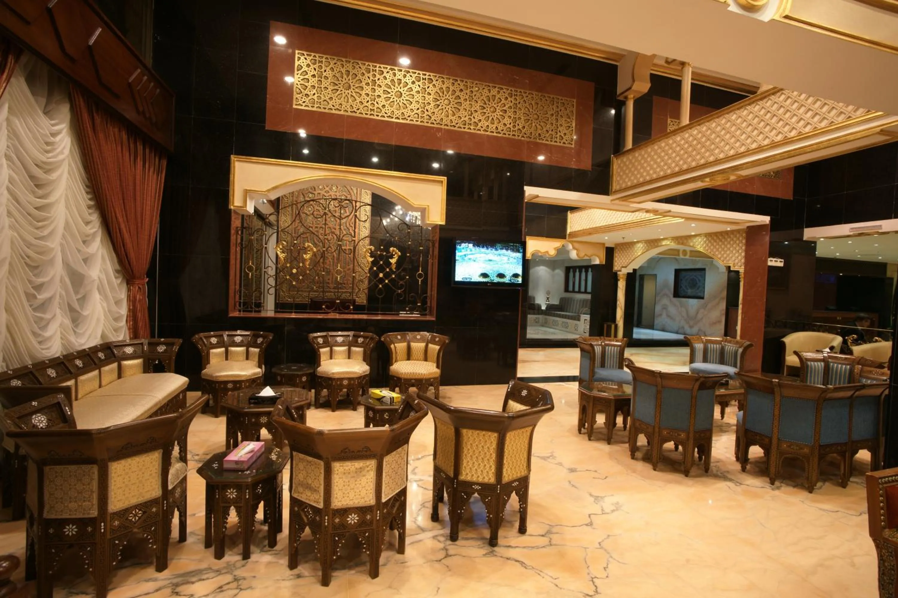 Lobby or reception in Roshan Al Azhar Hotel