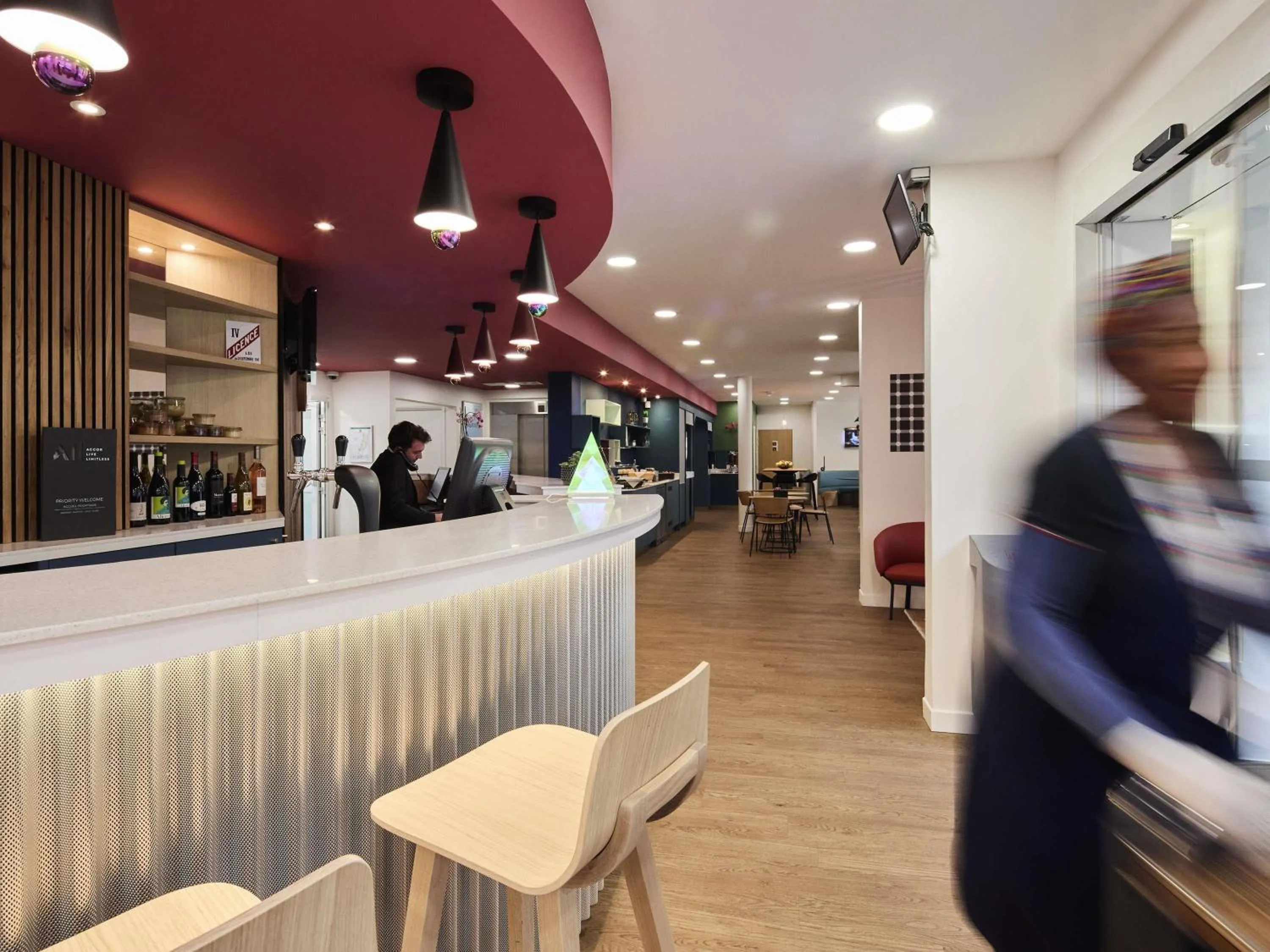 Property building in ibis Styles Paris Poissy