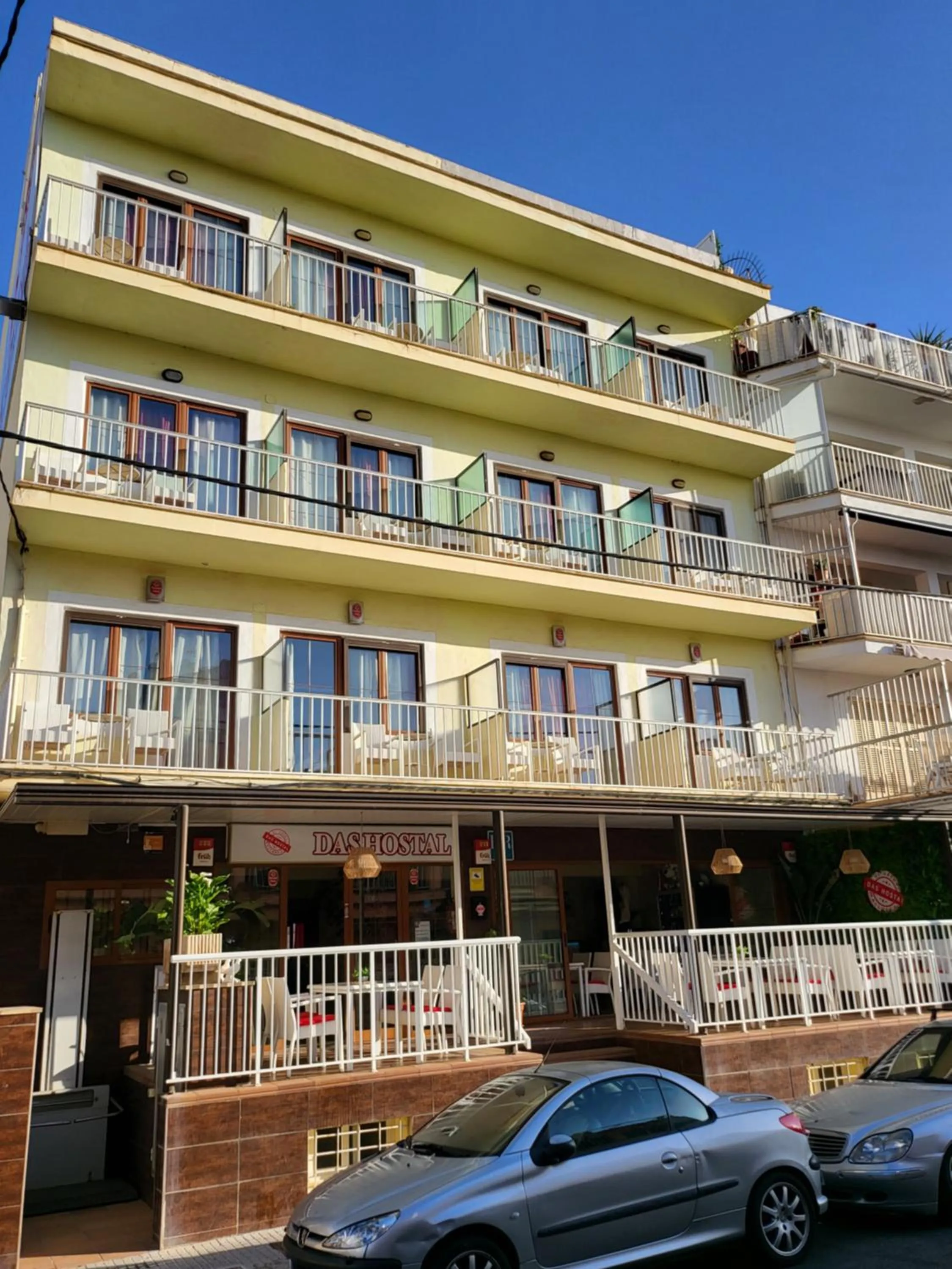 Property building in Das Hostal