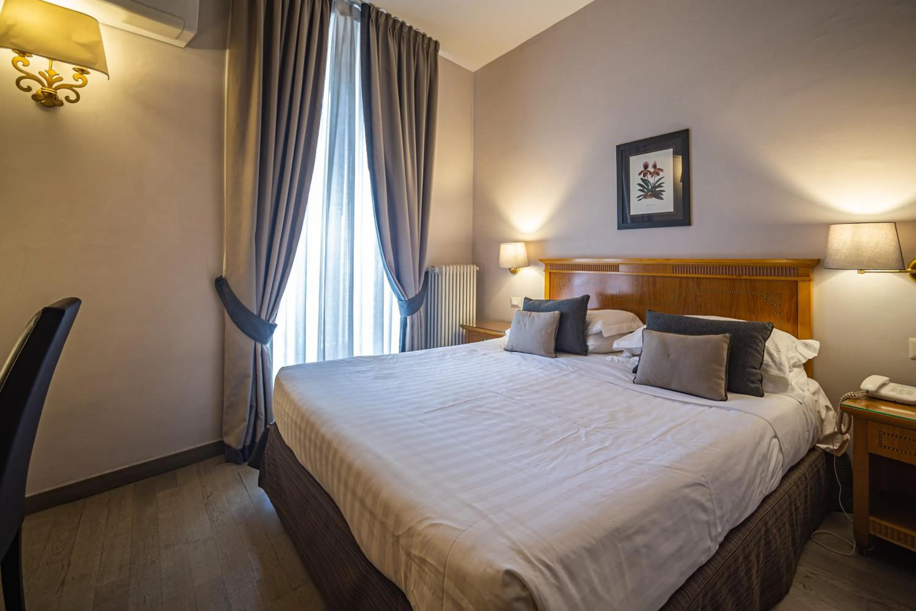 Bedroom, Bed in Hotel del Real Orto Botanico