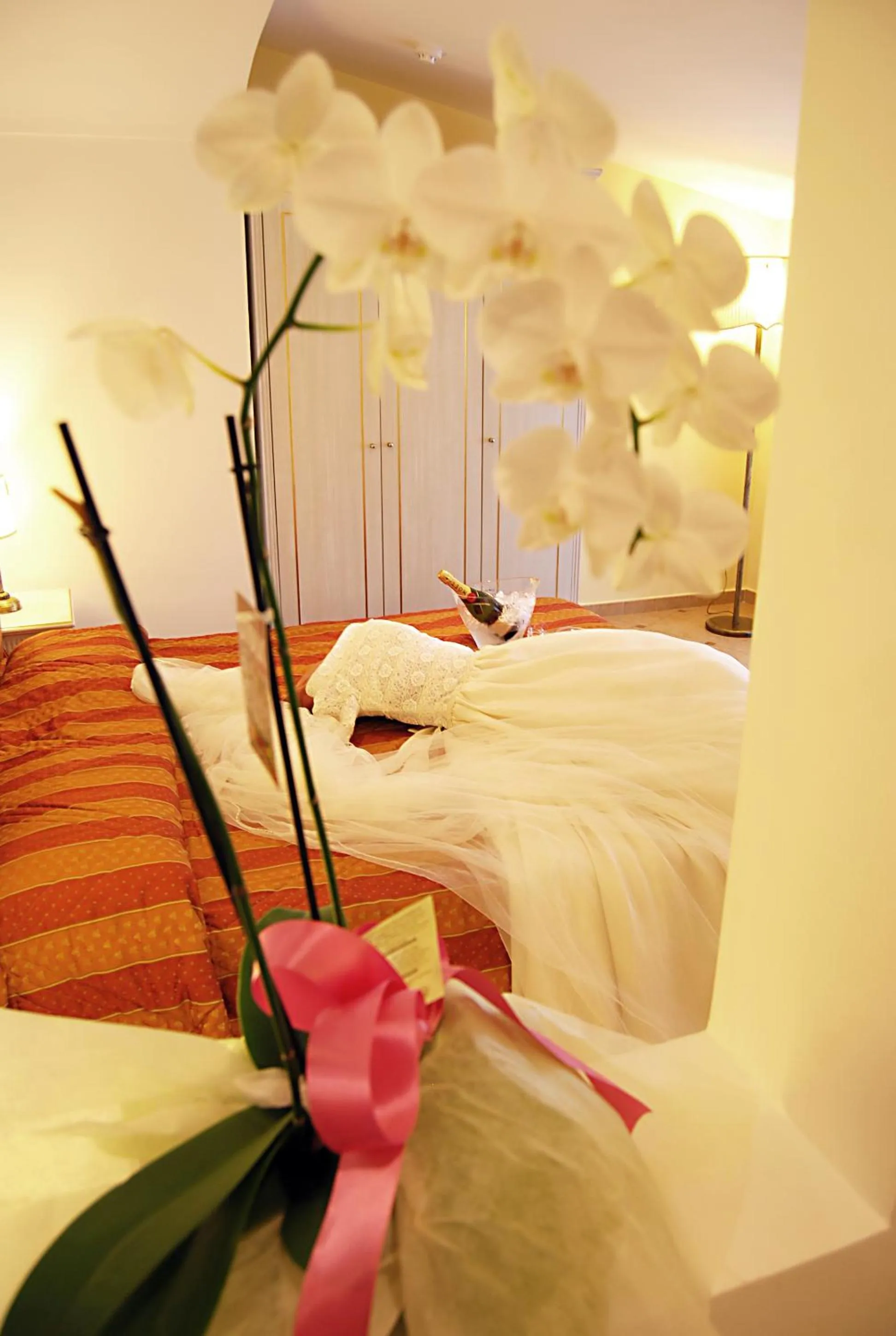 Bed in Hotel La Vue d'Or