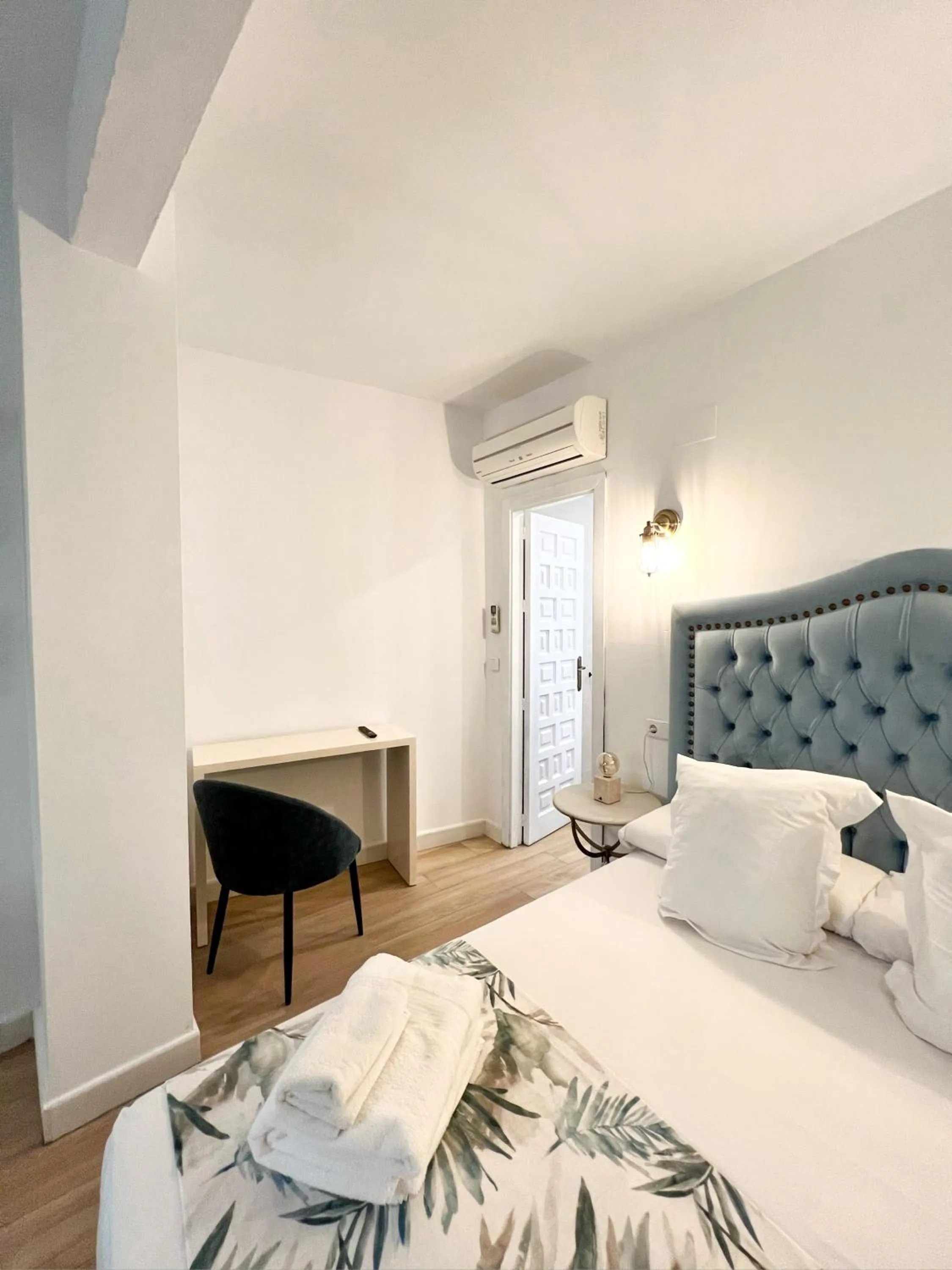 Bed in Hostal Servilia