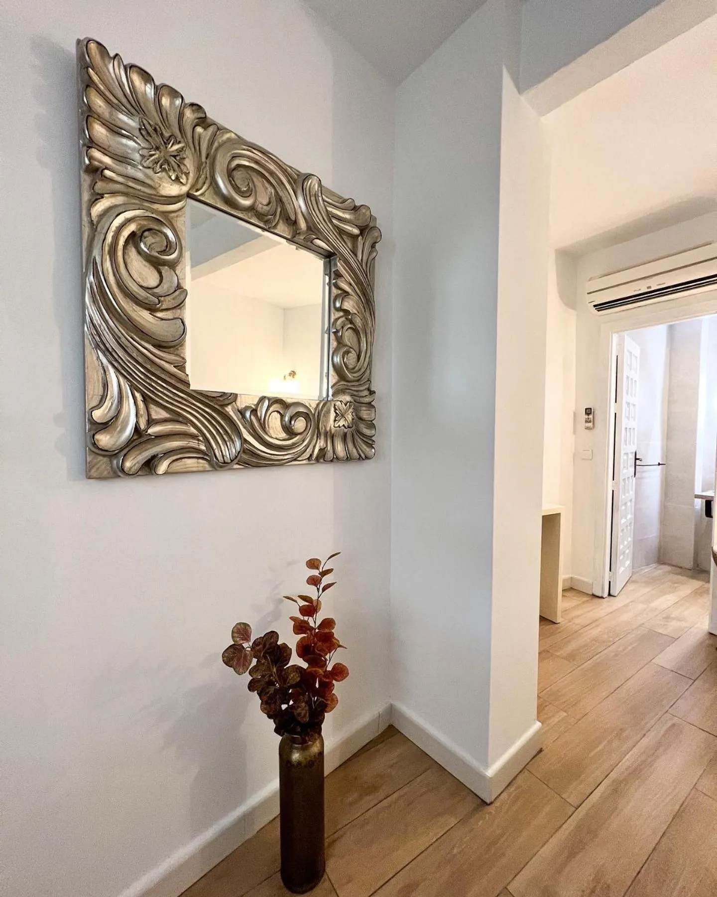 Decorative detail in Hostal Servilia