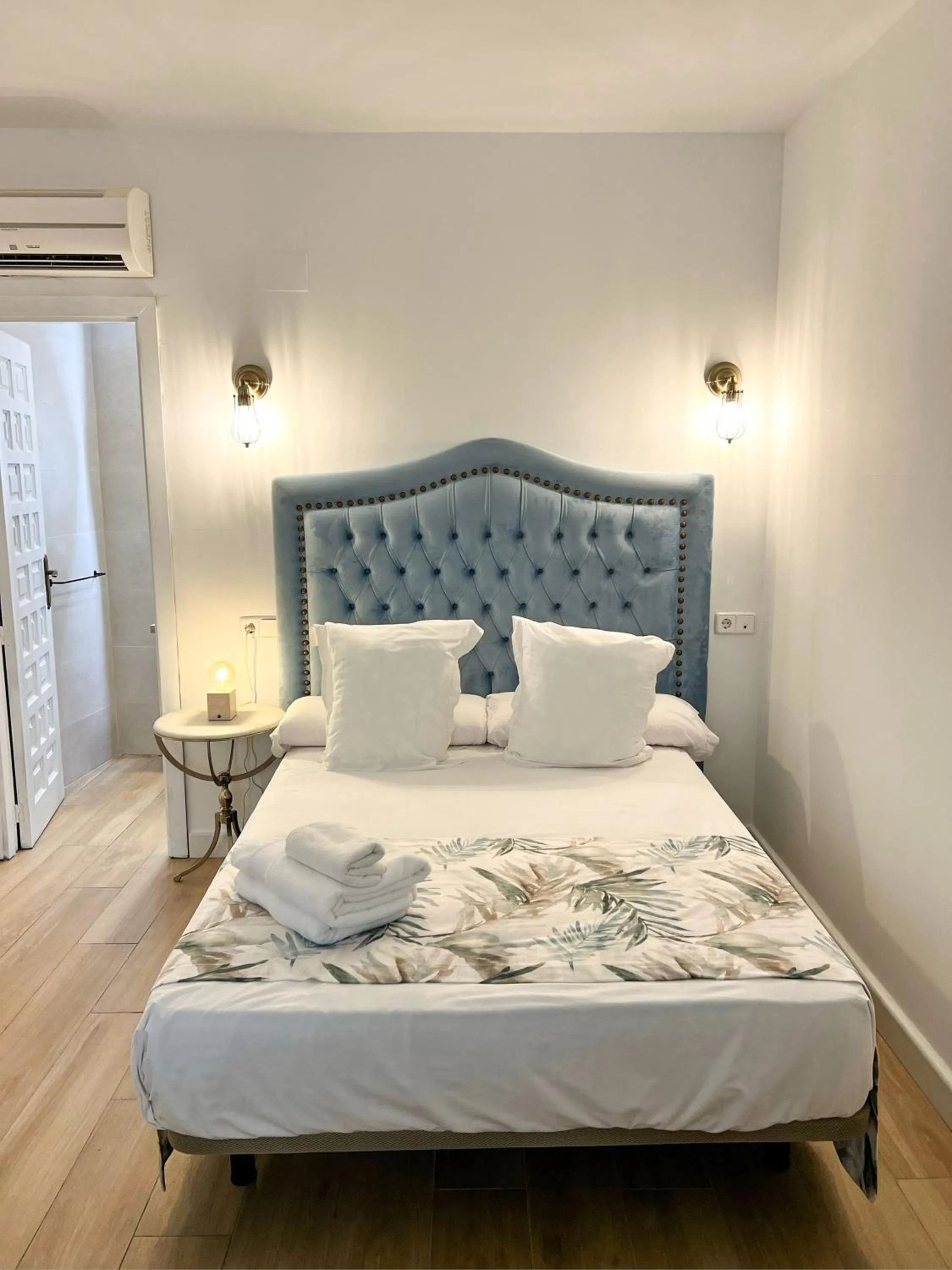 Bed in Hostal Servilia