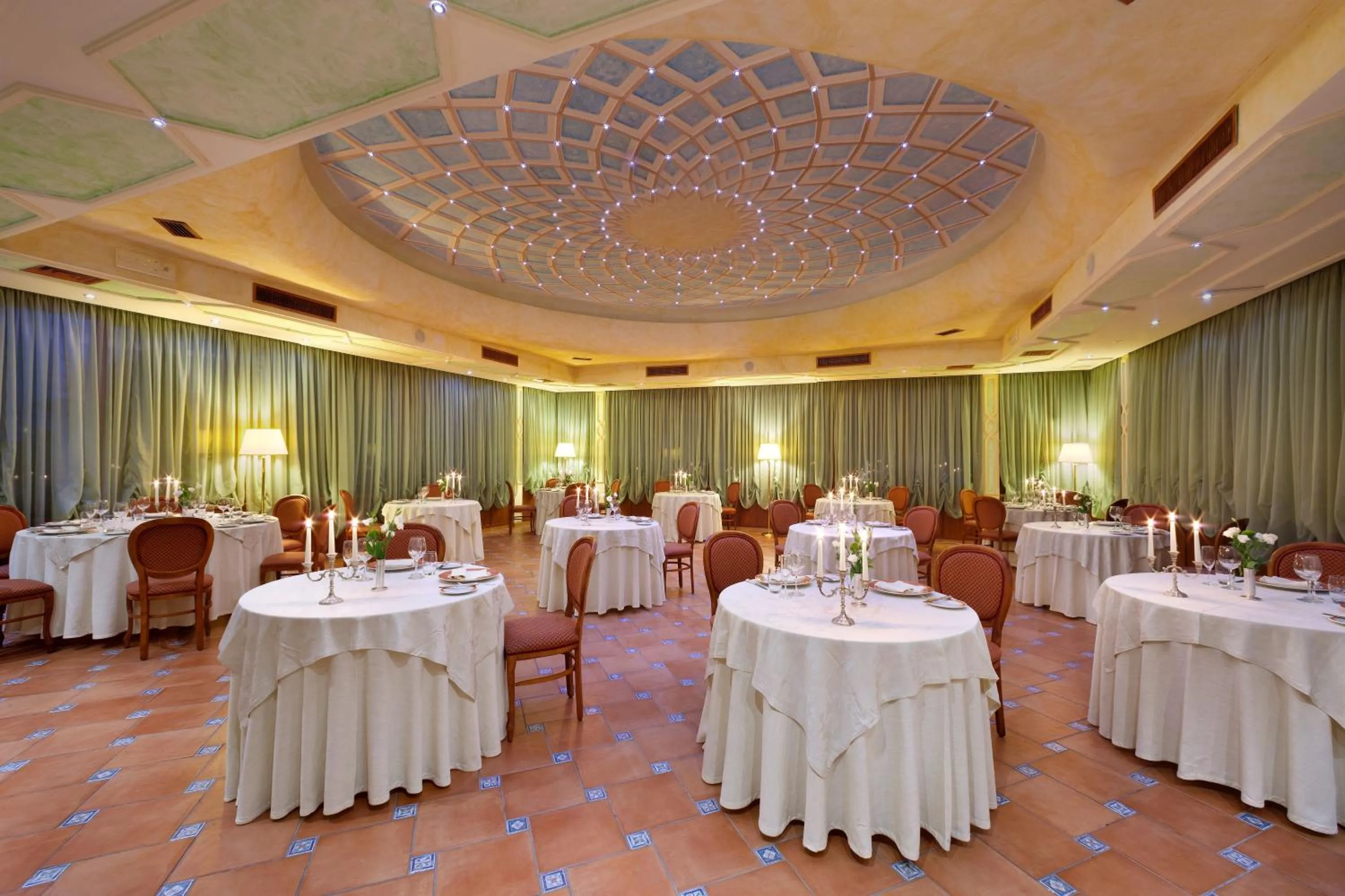 Restaurant/places to eat in Grand Hotel La Pace - All Inclusive