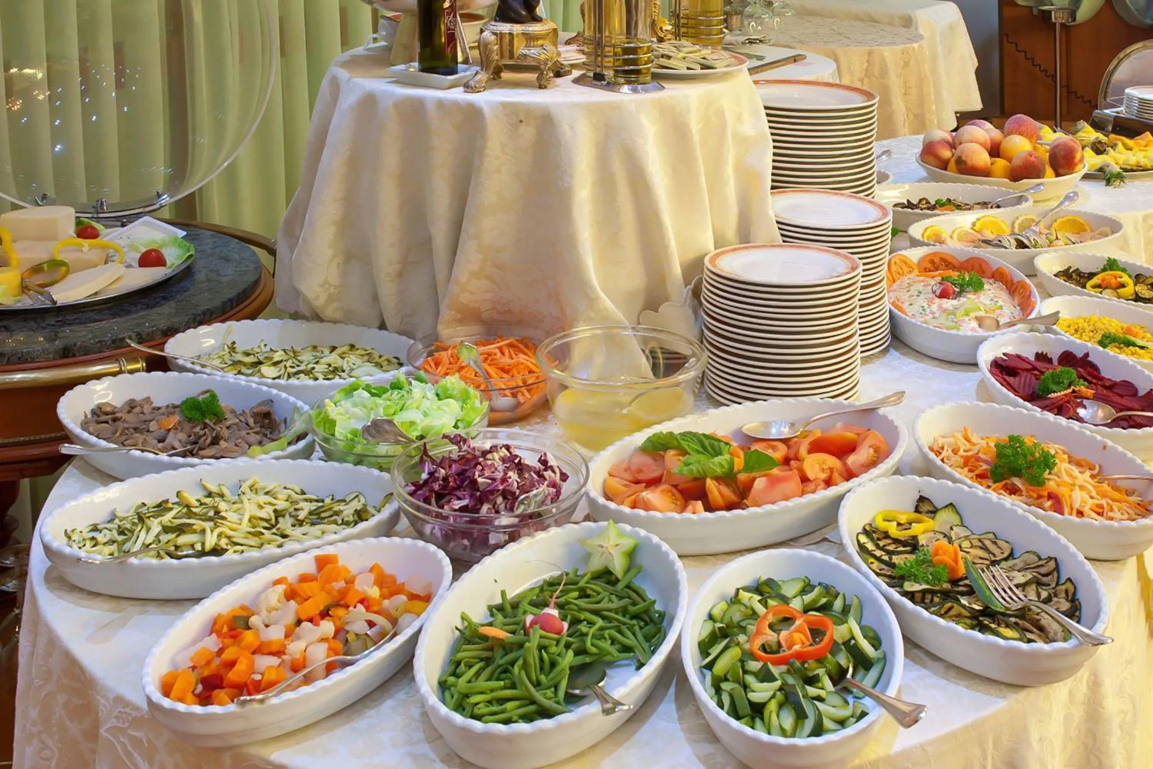 Food in Grand Hotel La Pace - All Inclusive