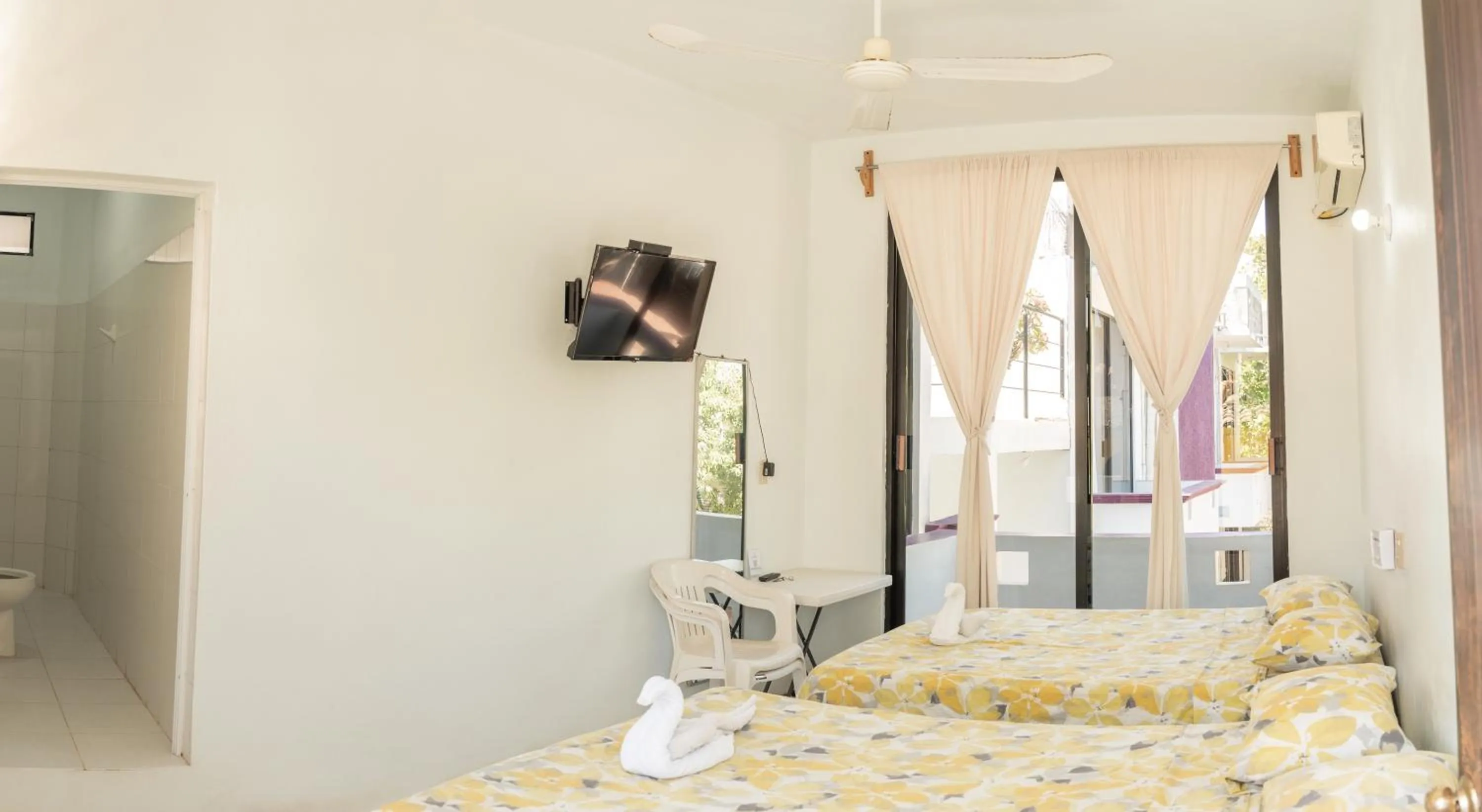 Bed in Hotel Palmarito