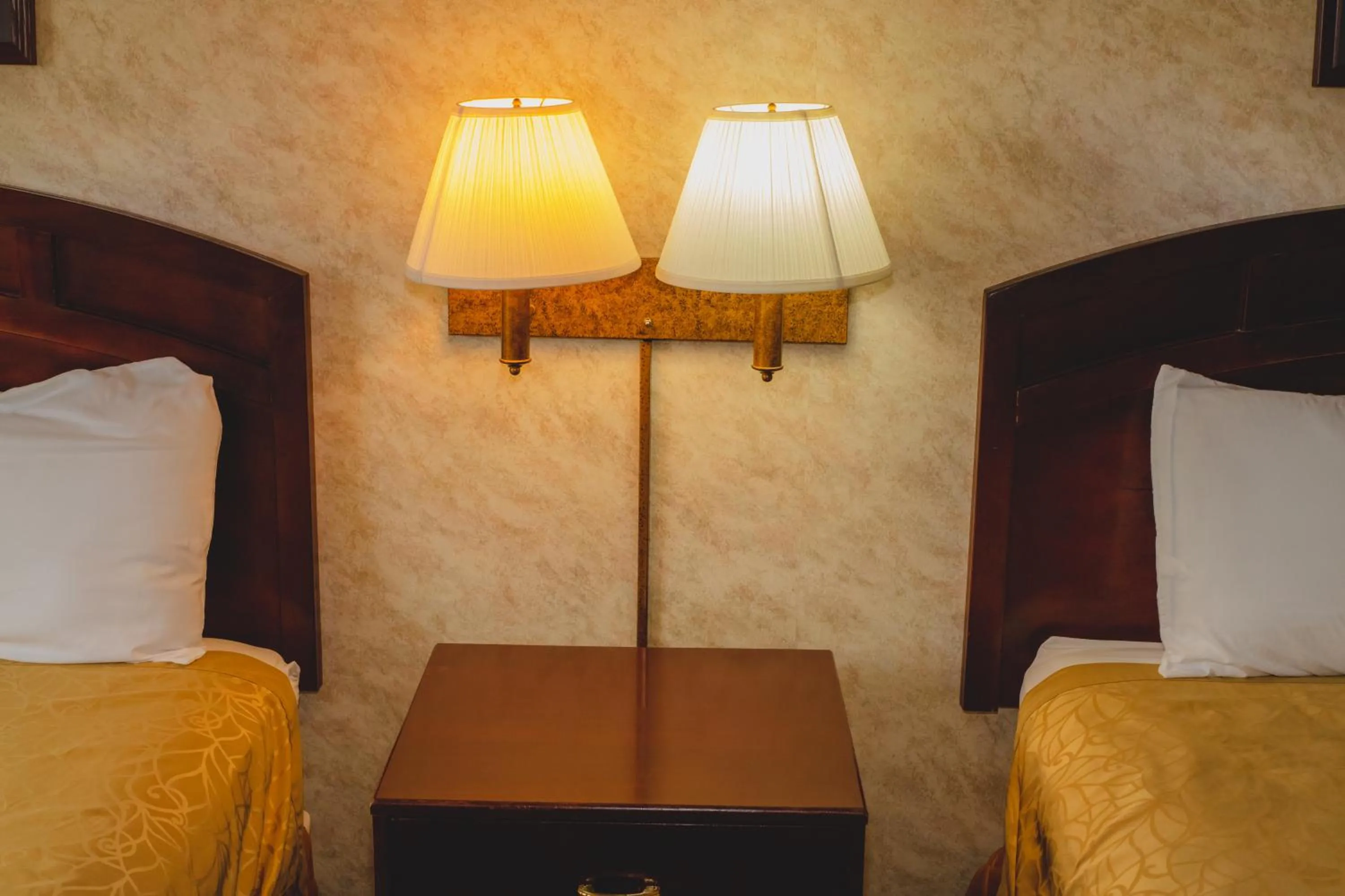 Bed in Colfax Inn By Marifah