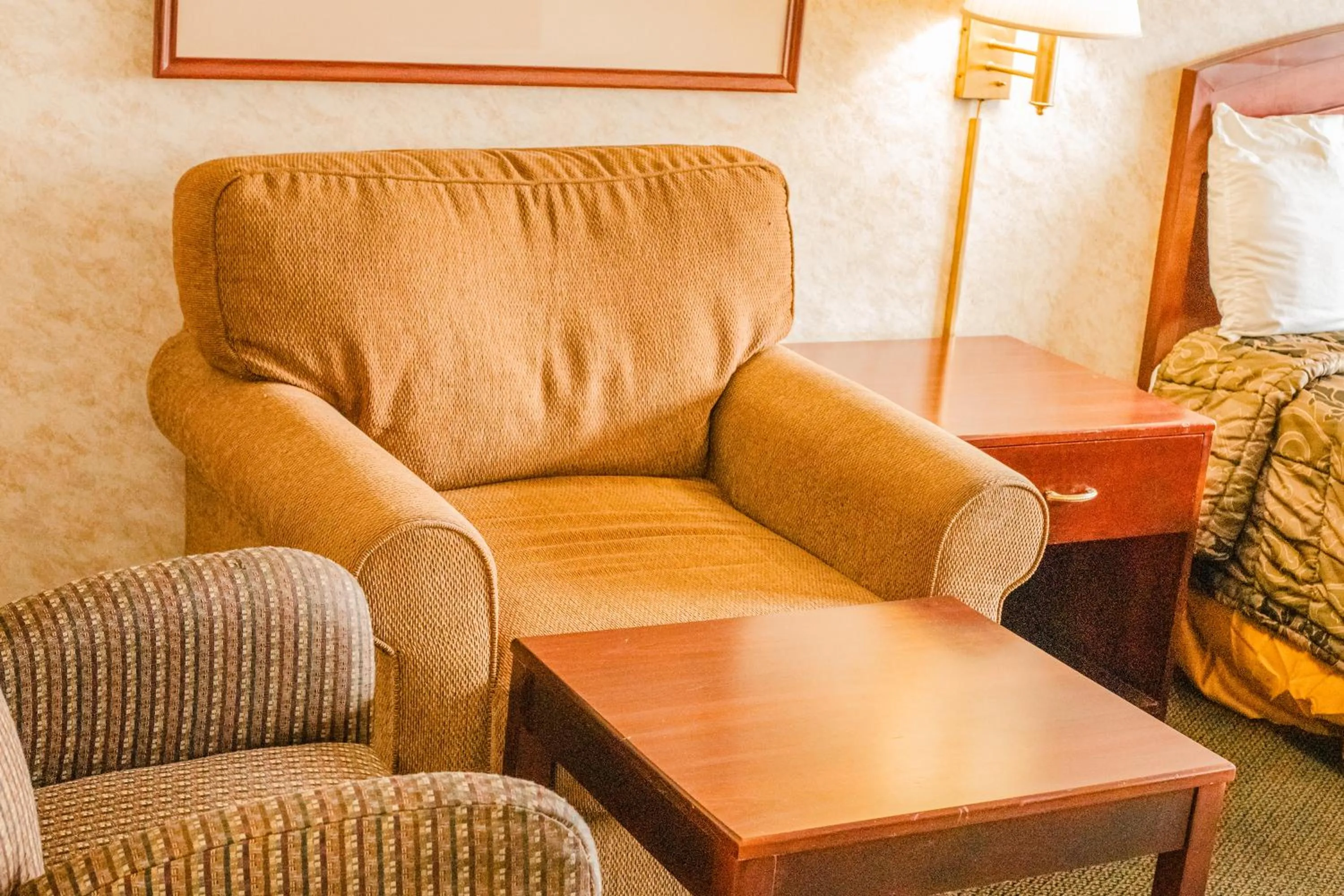 Seating area in Colfax Inn By Marifah