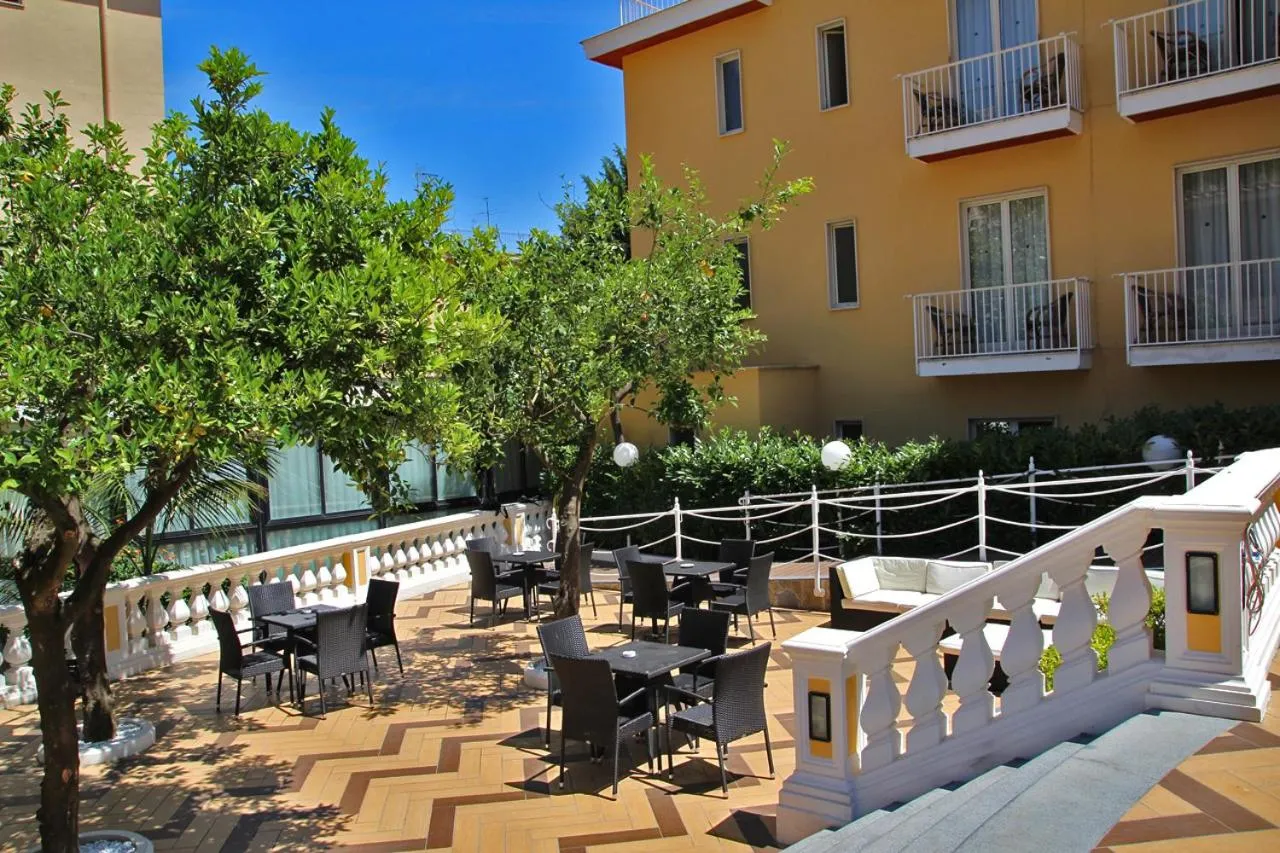 Garden in Grand Hotel Parco del Sole - All Inclusive