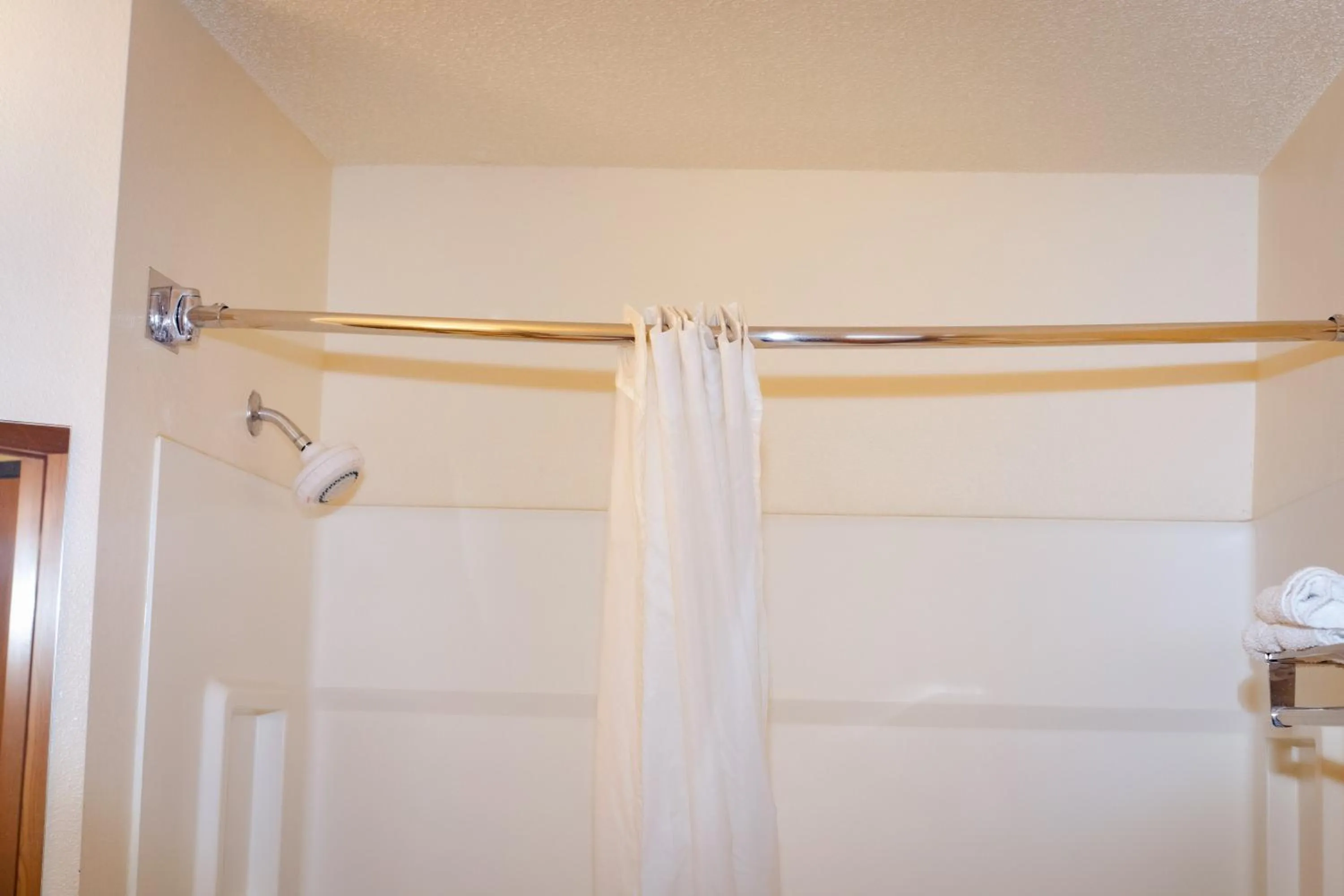 towels, Bathroom in Cozy House Inn by Marifah