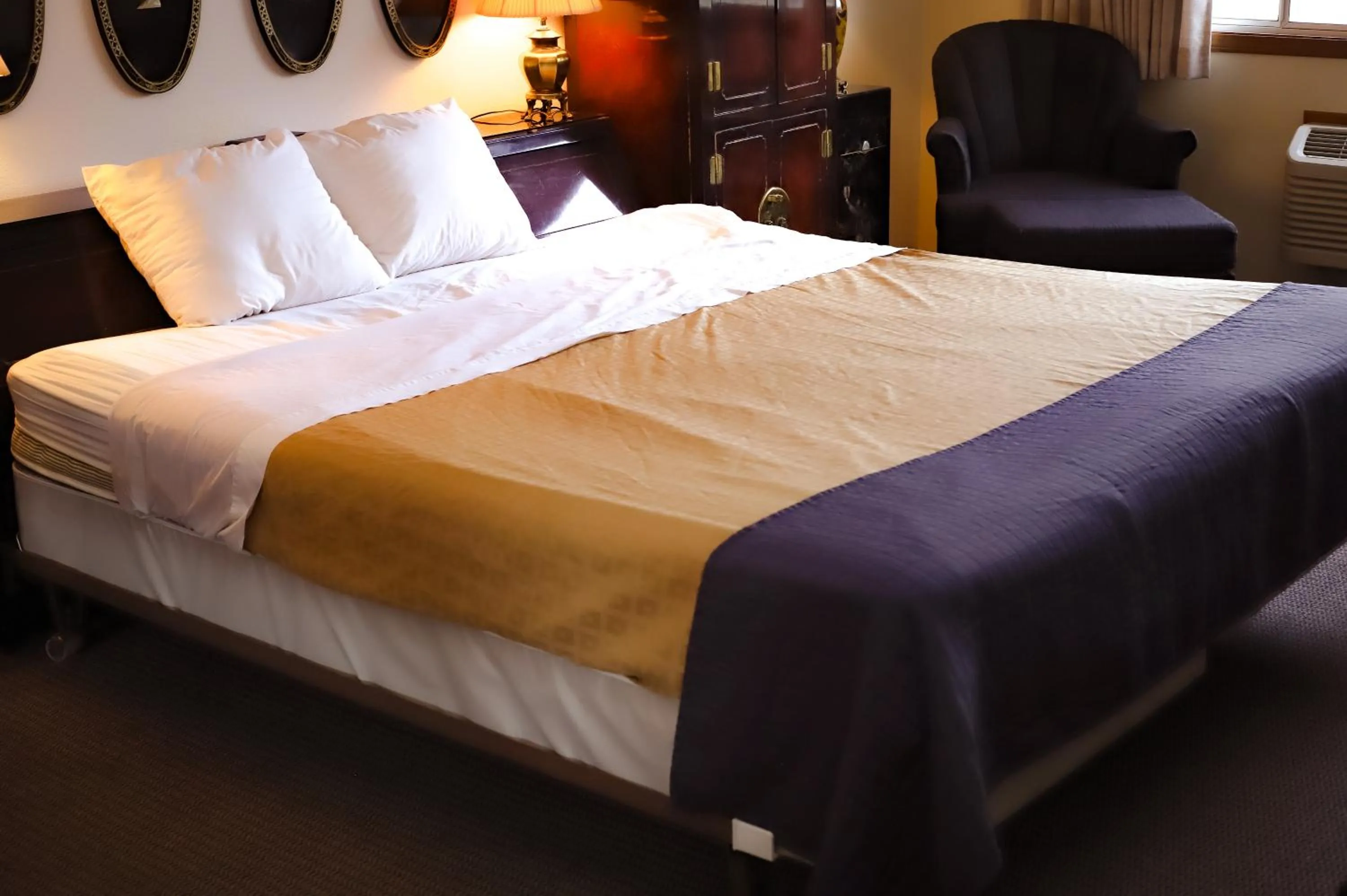 Bed in Cozy House Inn by Marifah