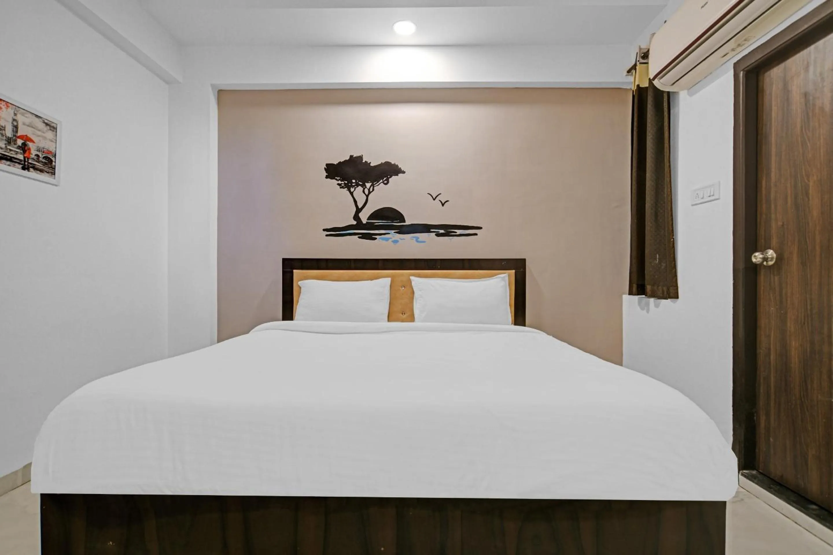 Bedroom in Collection O The Eternity Near LIG Sqaure