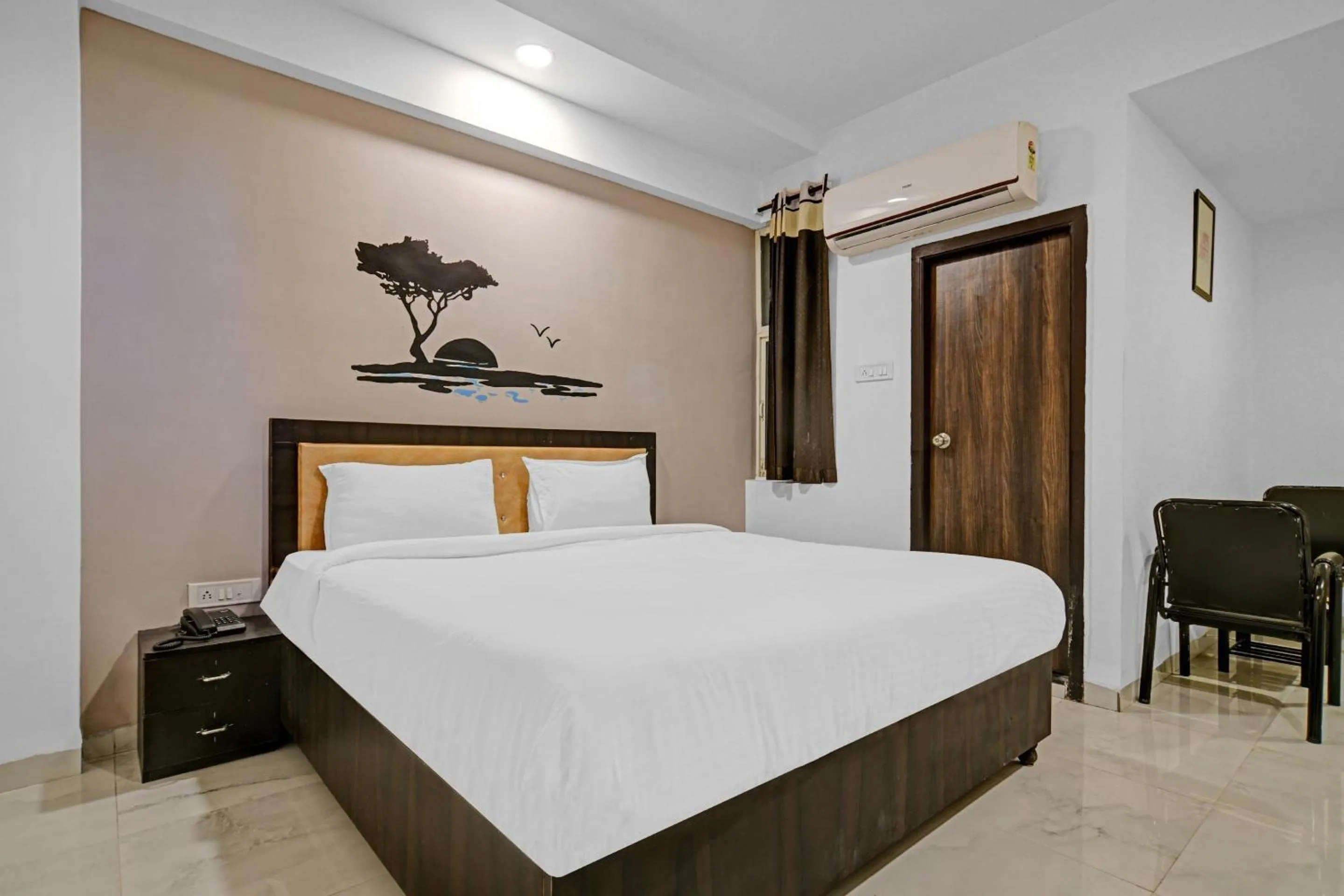 Bedroom in Collection O The Eternity Near LIG Sqaure