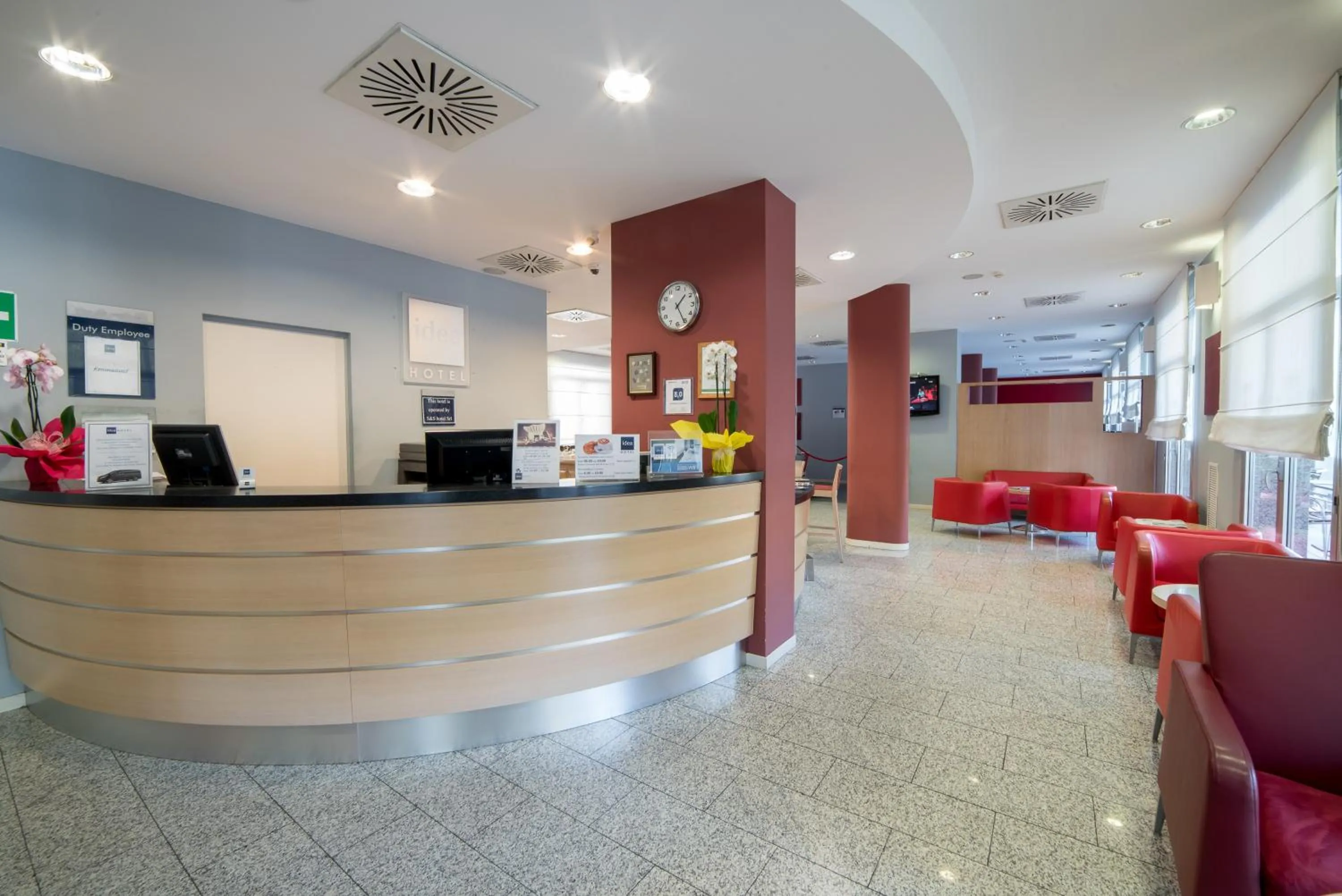 Lobby or reception in Idea Hotel Torino Mirafiori