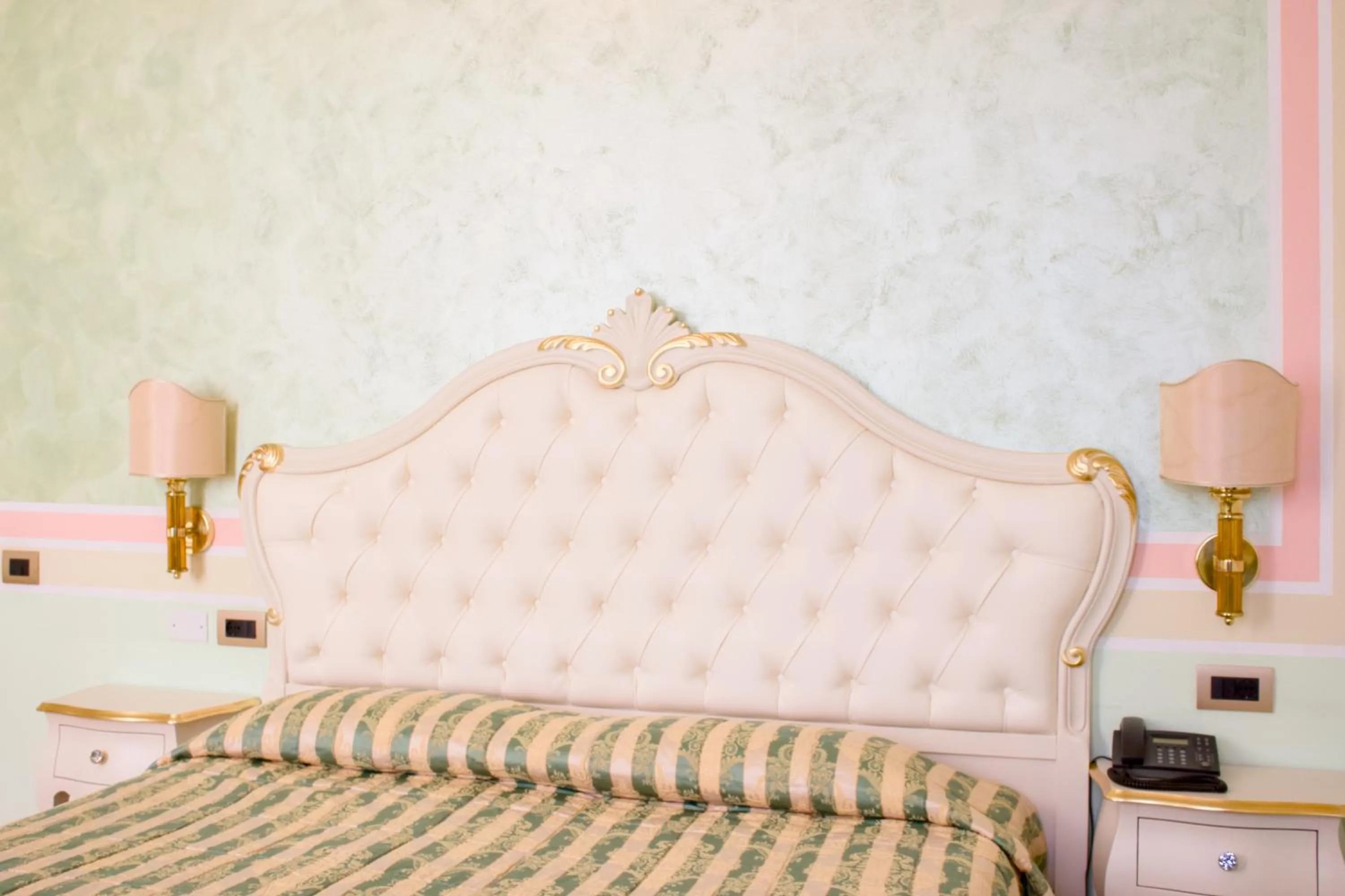 Decorative detail, Bed in Hotel Villa Stucky