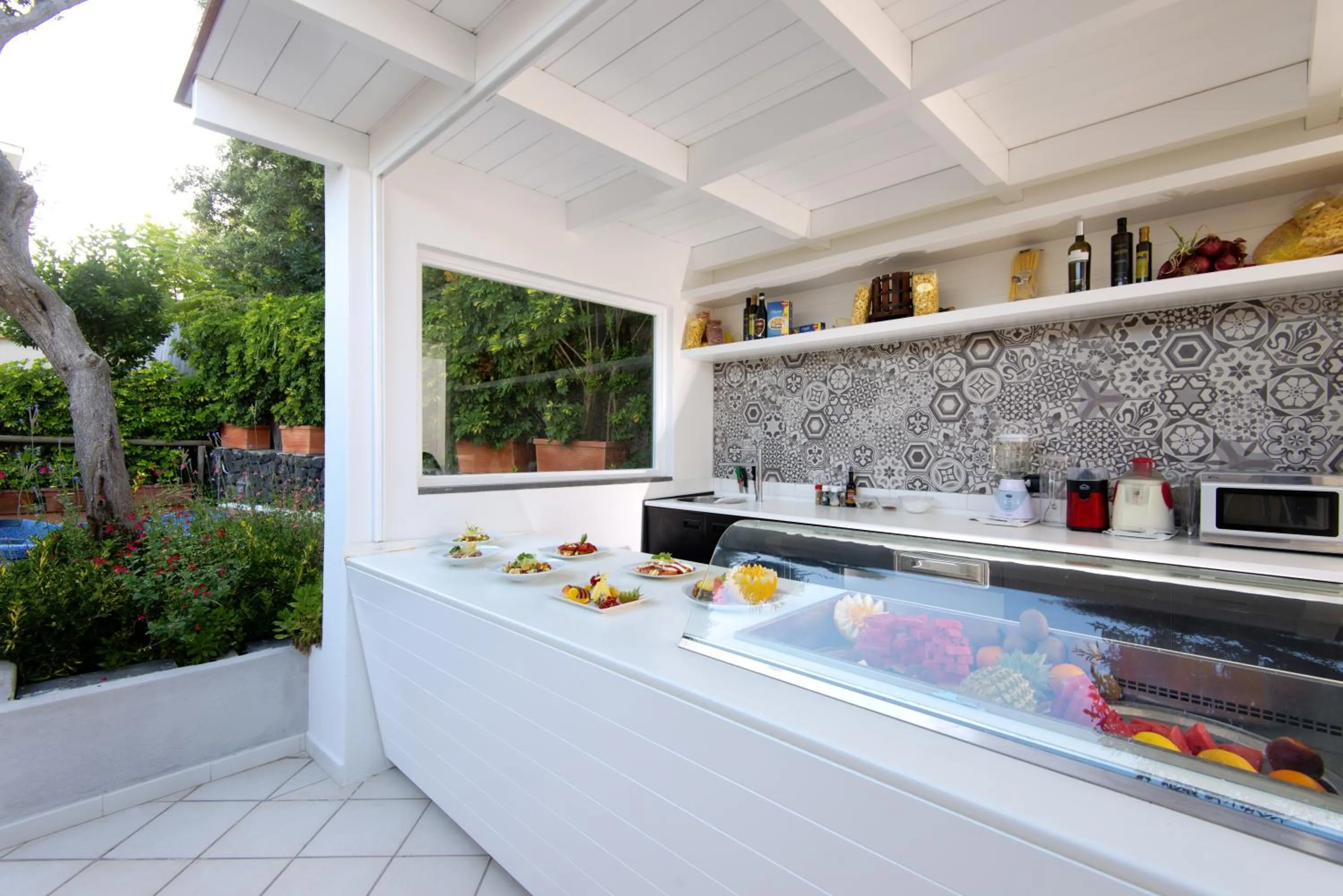 Restaurant/places to eat in Hotel Villa Durrueli Resort & Spa