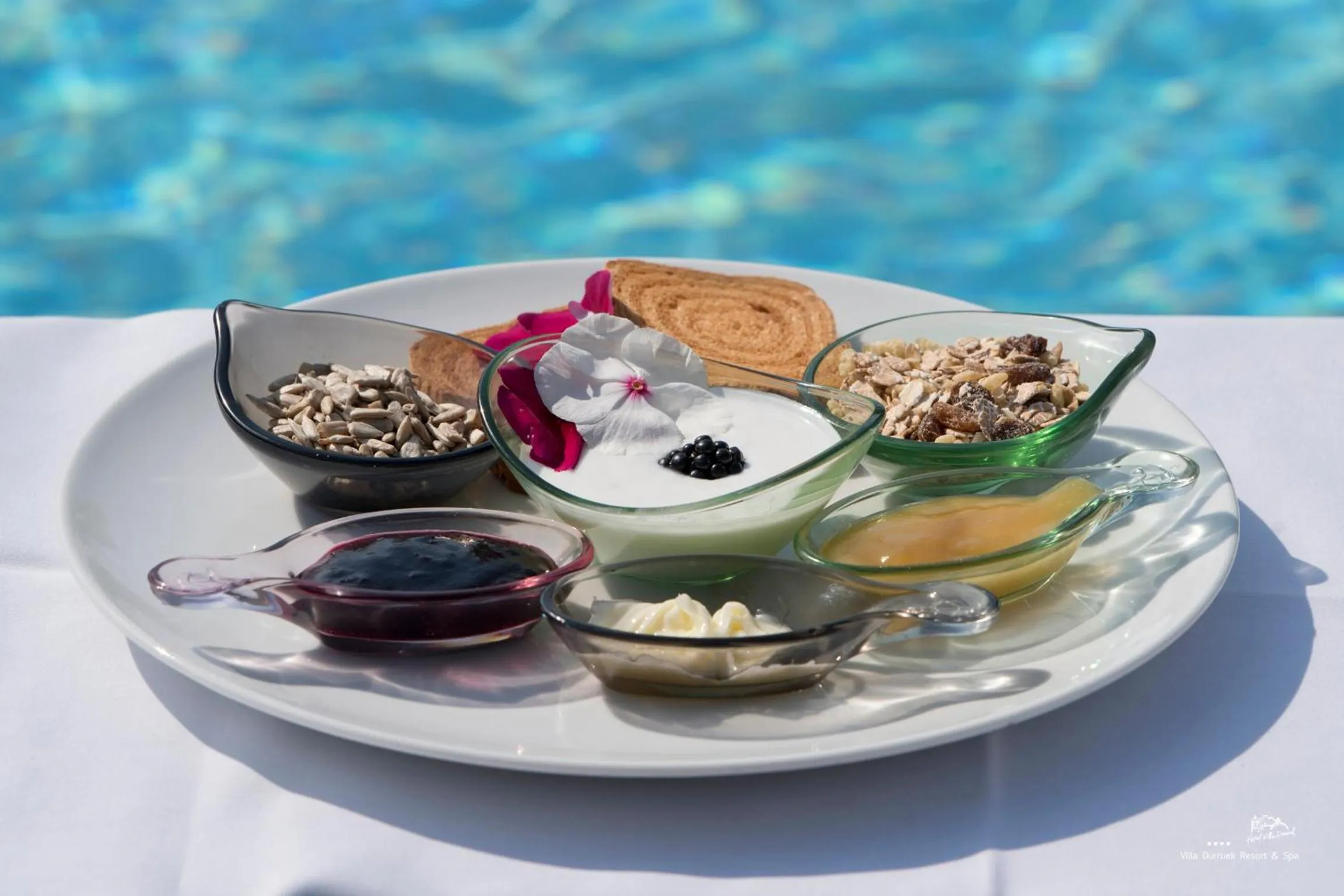 Breakfast in Hotel Villa Durrueli Resort & Spa