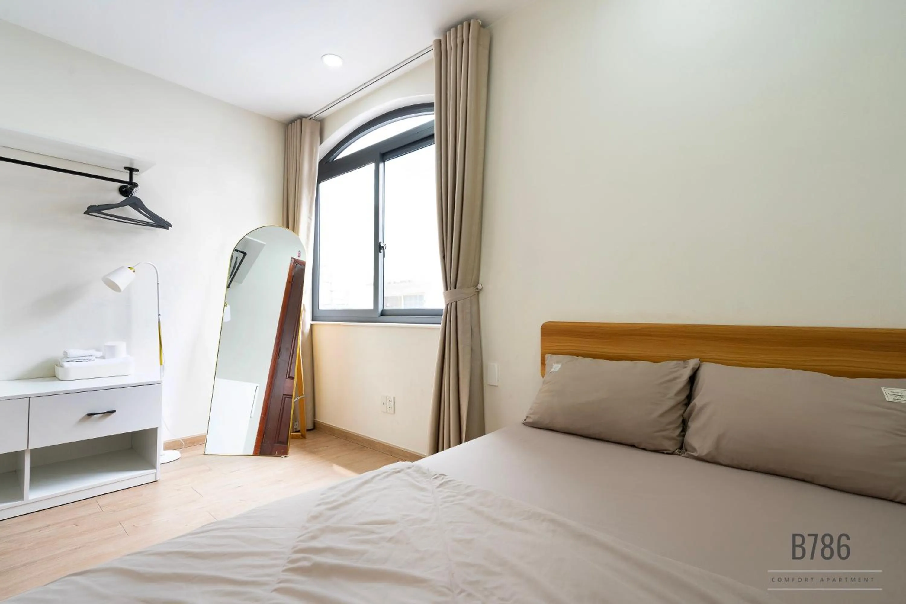 Bed in B786 Airport Apartment