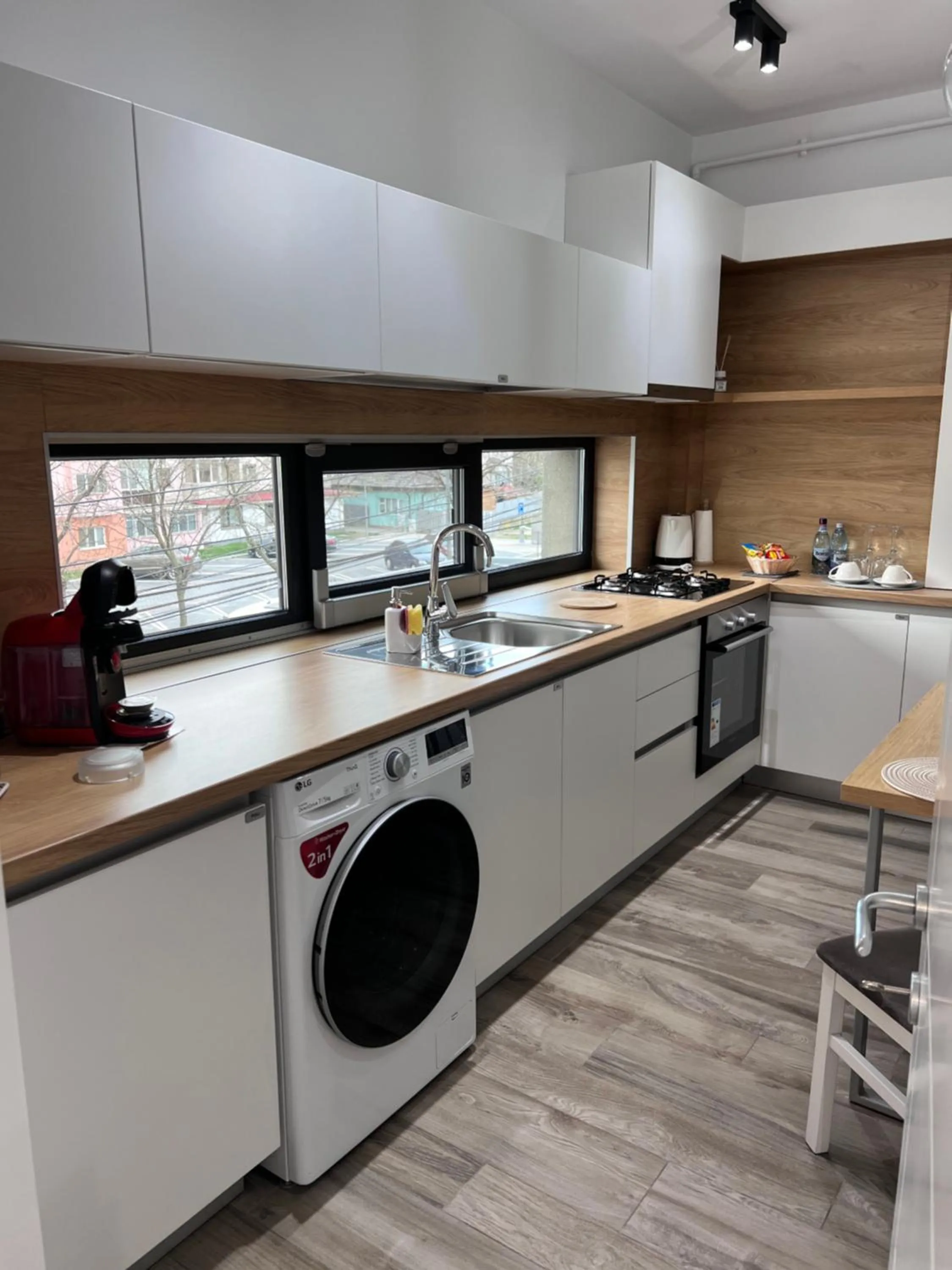 Kitchen or kitchenette in ResHome Apartments&Rooms