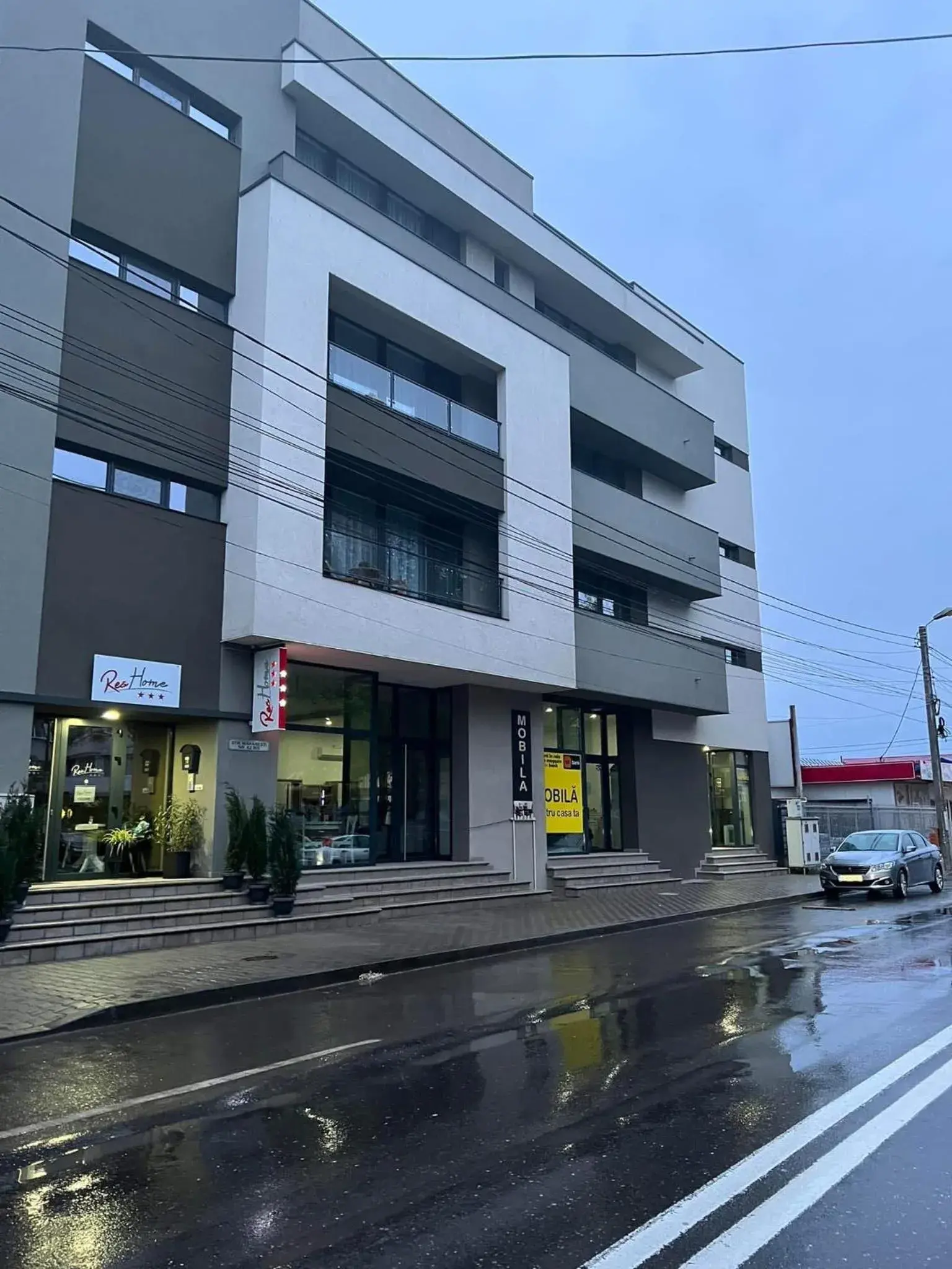 ResHome Apartments&Rooms ResHome Apartments&Rooms