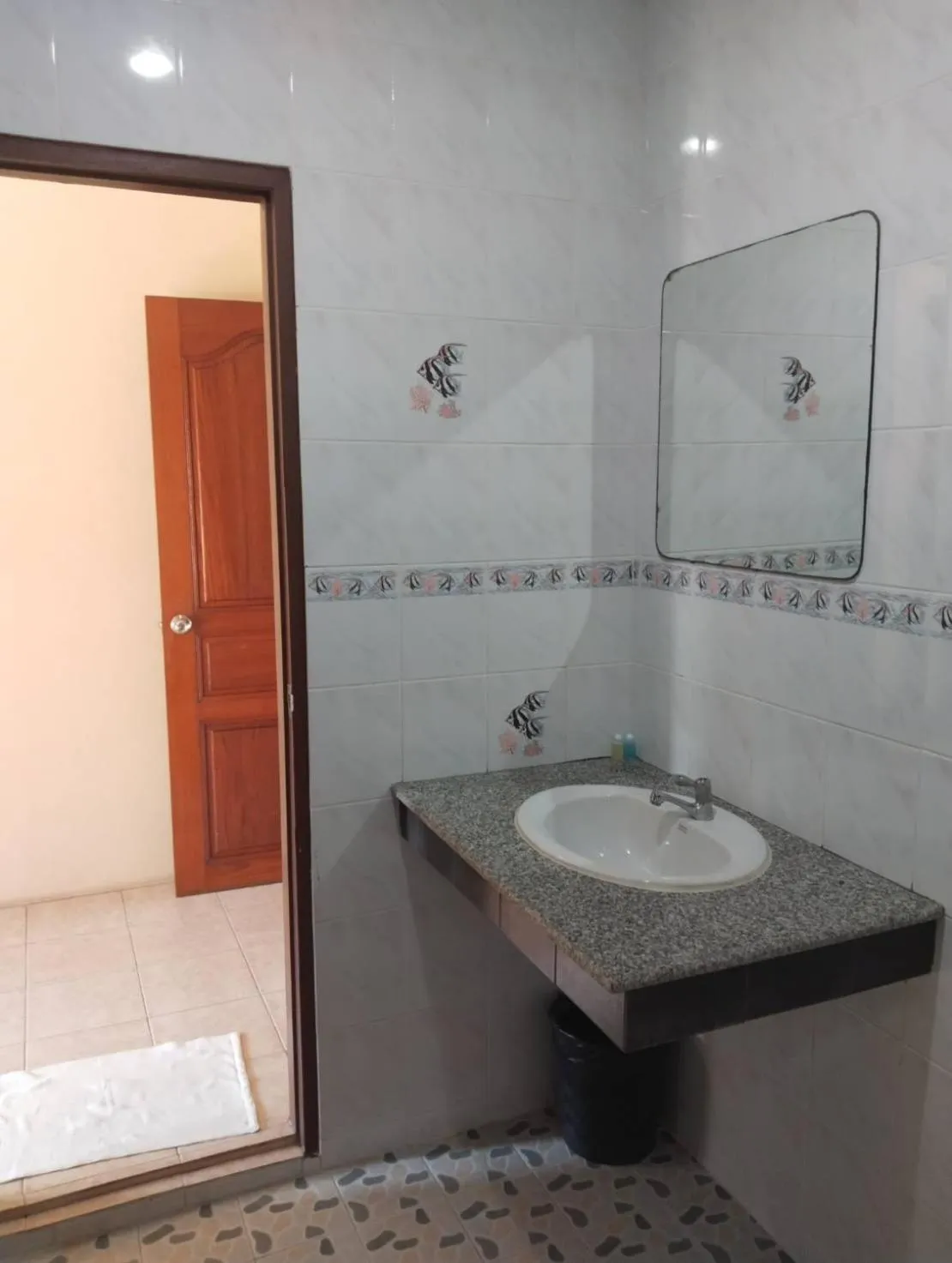 Bathroom in Fueangfu Home Hostel