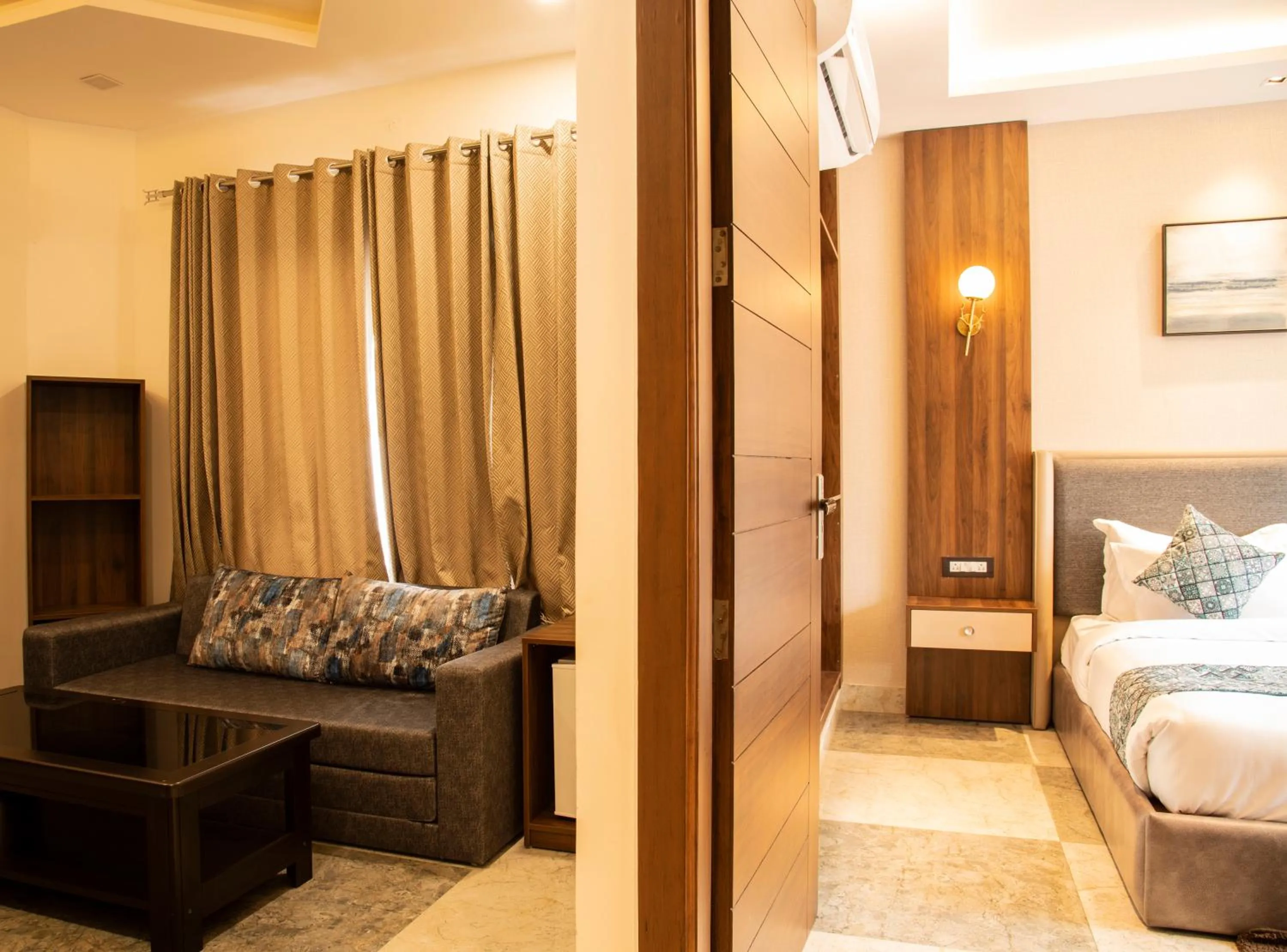 Living room, Bed in Hotel Dream Inn