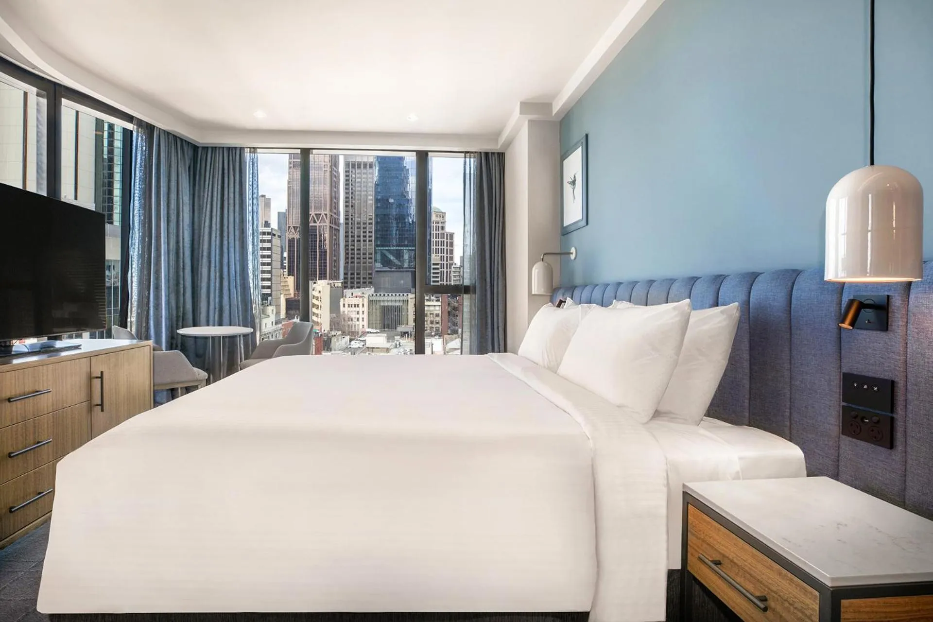 Bedroom, Bed in voco Melbourne Central