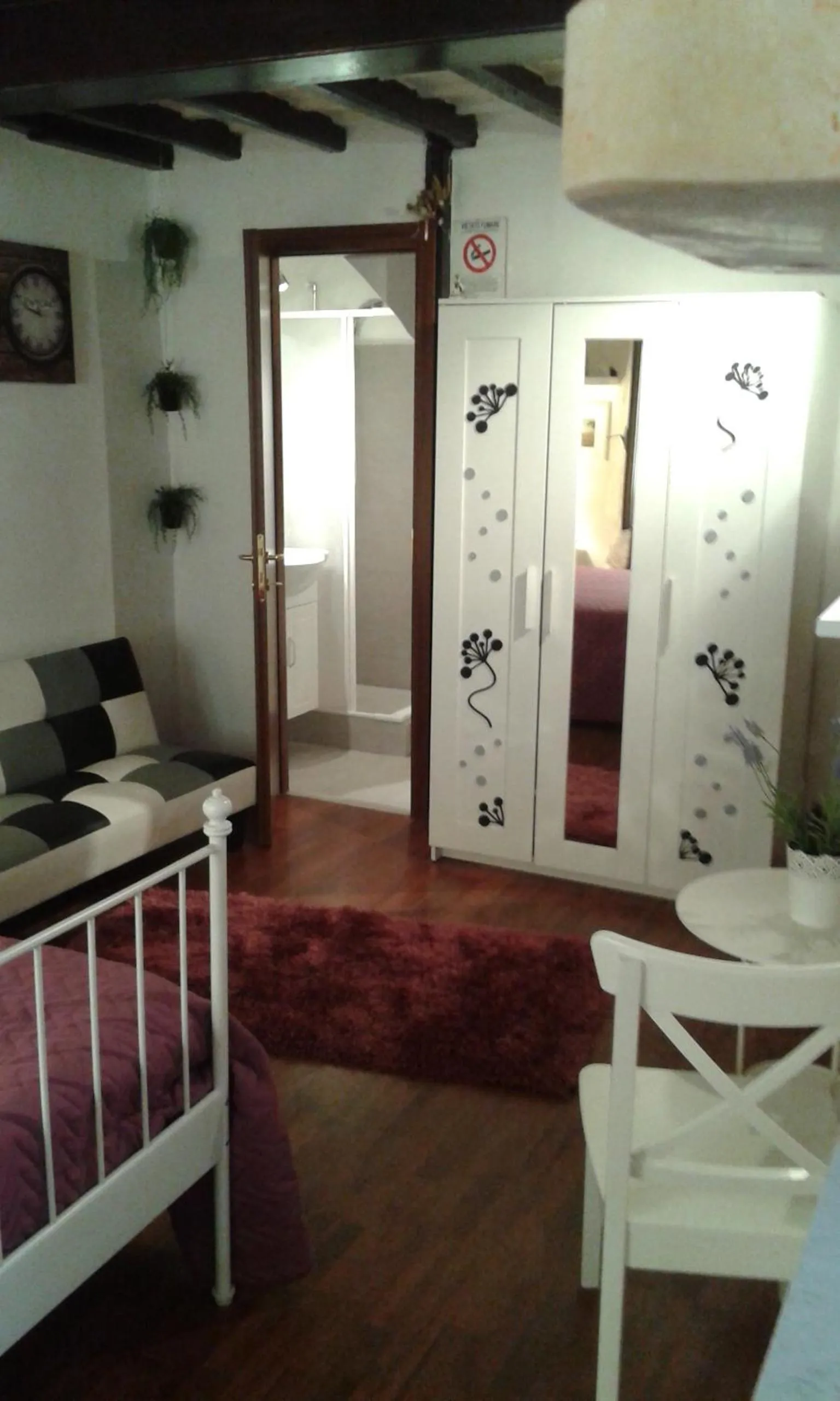 Decorative detail in Vesta Domus