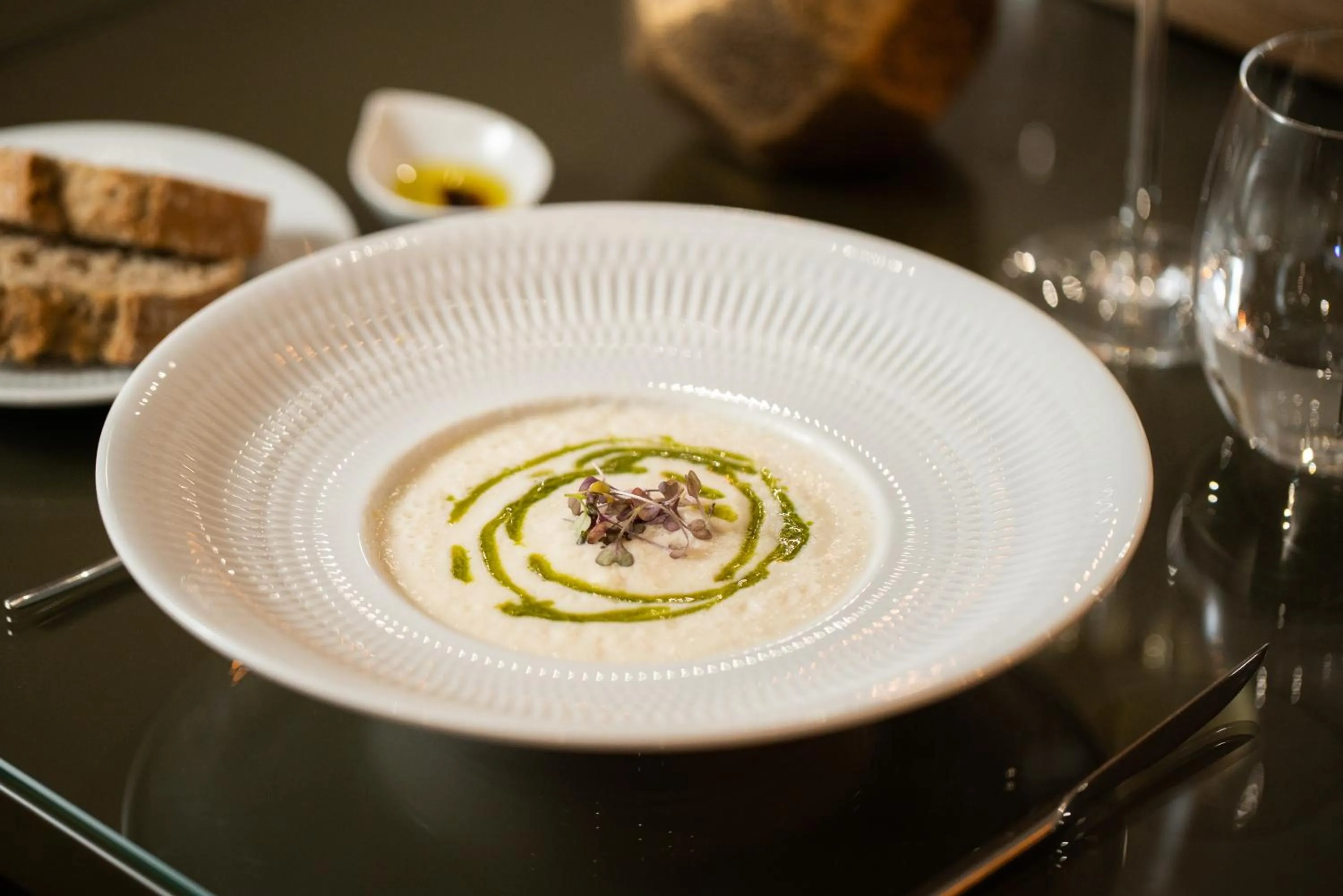 Restaurant/places to eat in Grapple Hotel & Spa