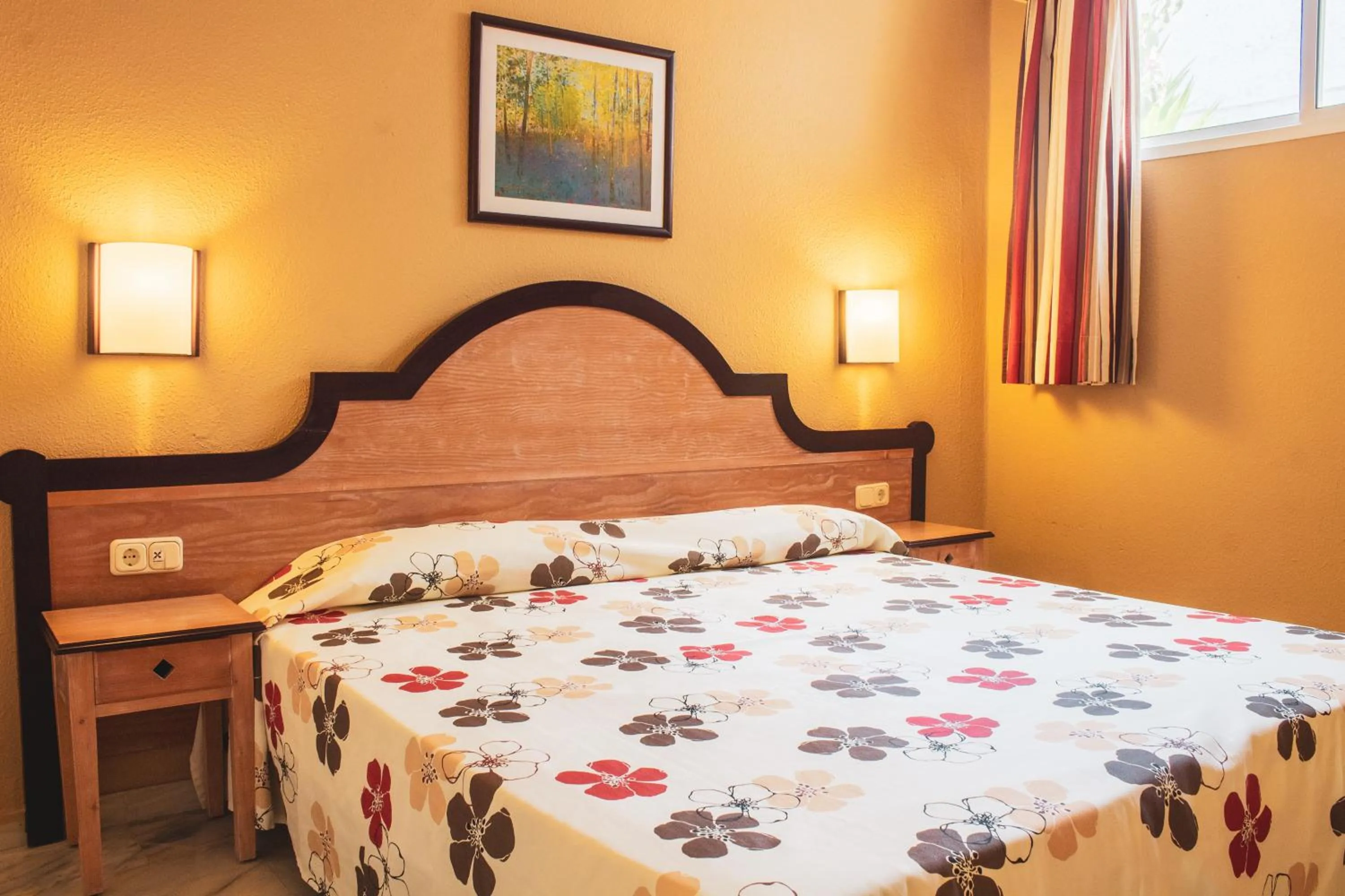 Bed in Apartamentos El Beril Costa Adeje