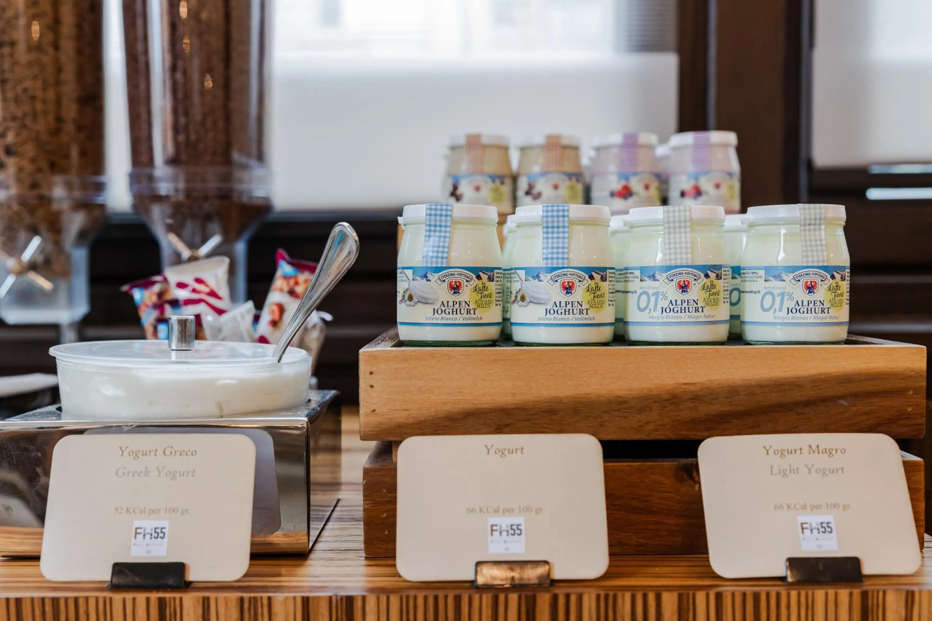 Breakfast in FH55 Grand Hotel Palatino