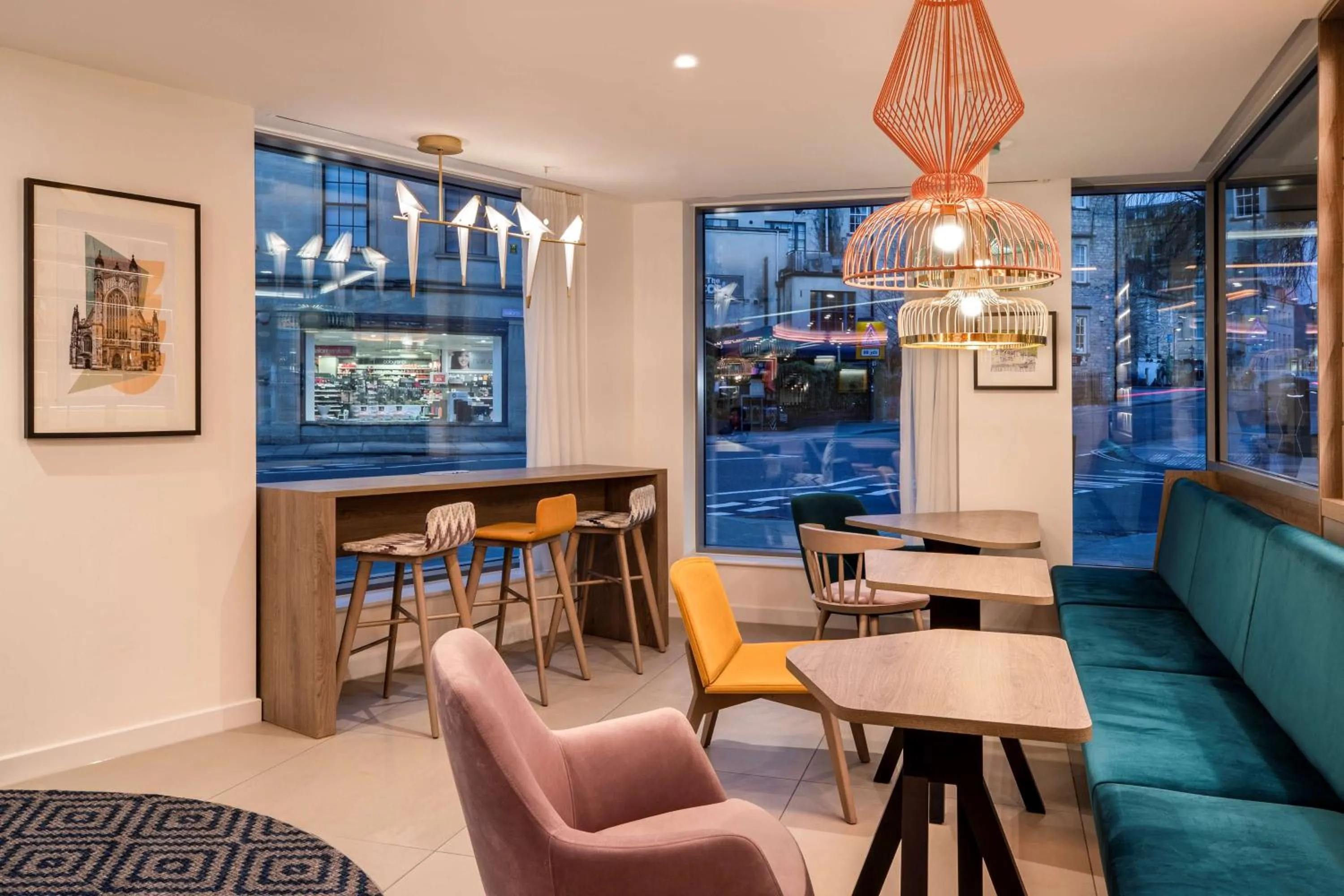 Lobby or reception in Hampton By Hilton Bath City