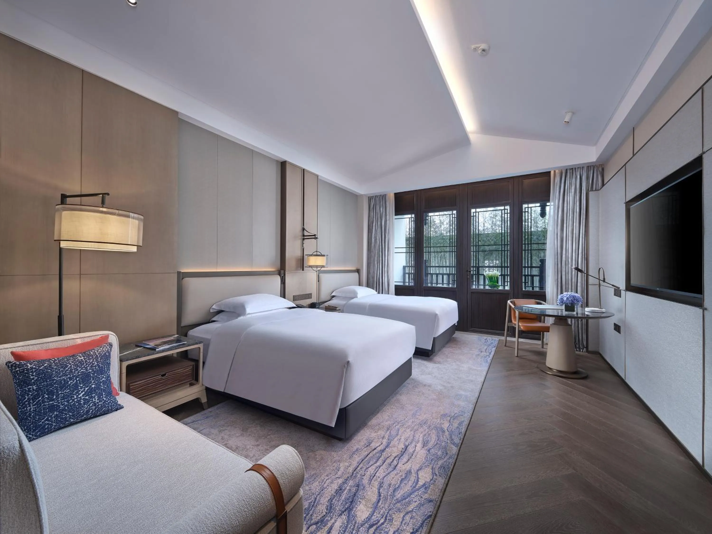 Photo of the whole room, Bed in Doubletree By Hilton Yancheng Dayangwan